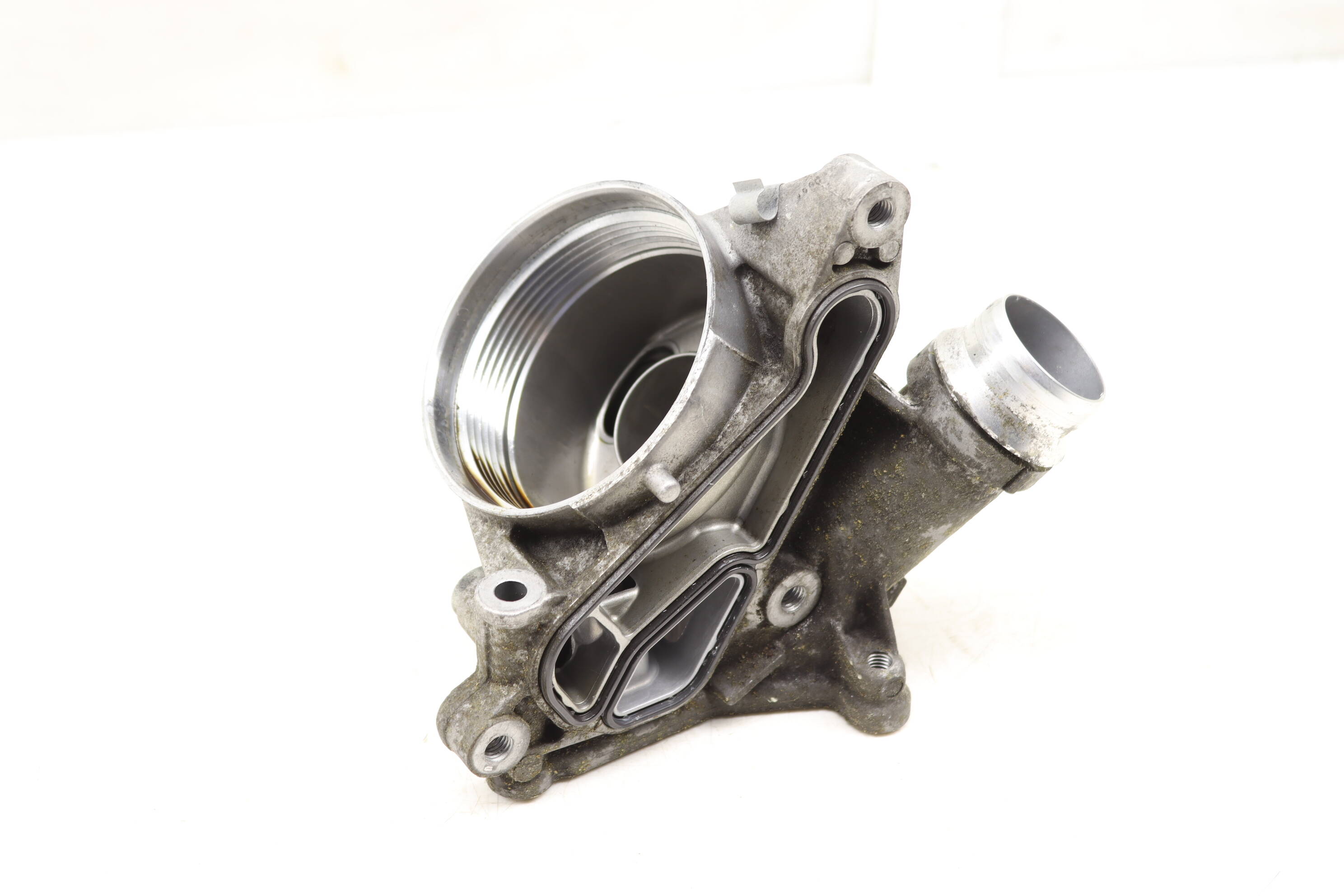 Engine Oil Filter Housing 11428683206