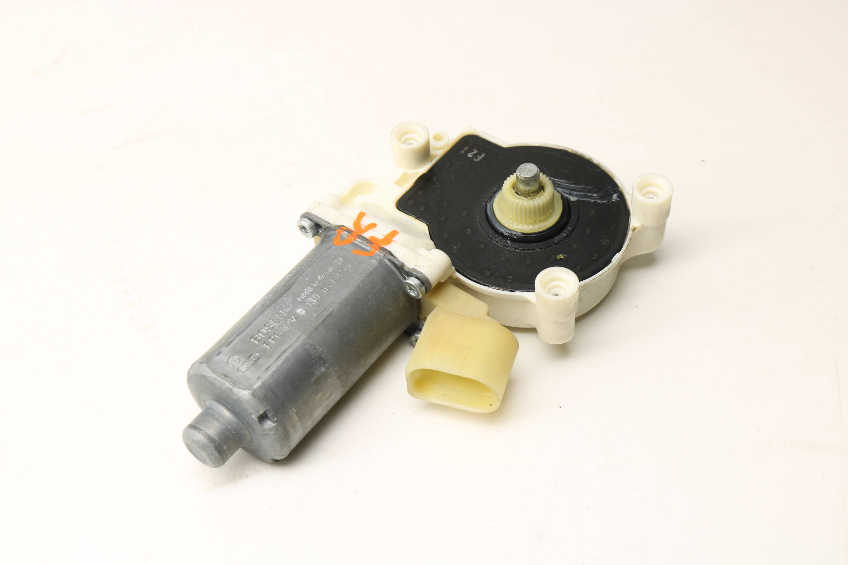 Window Lifter Motor 67626981142