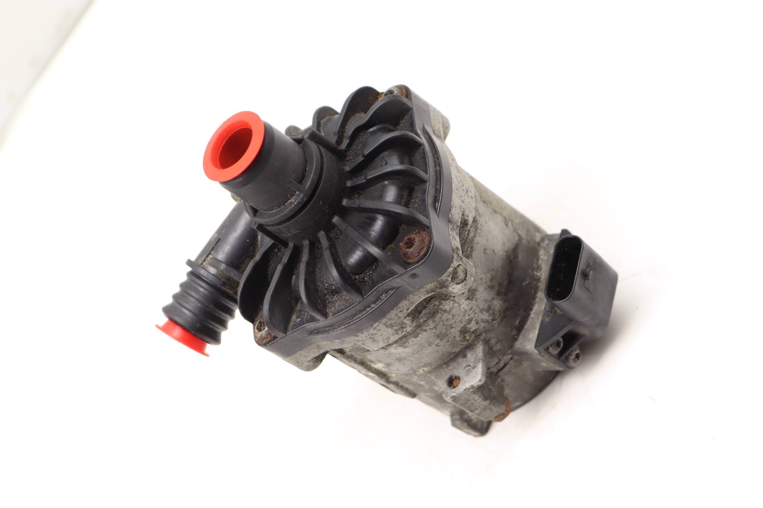 Auxiliary Water / Coolant Pump 11517566335