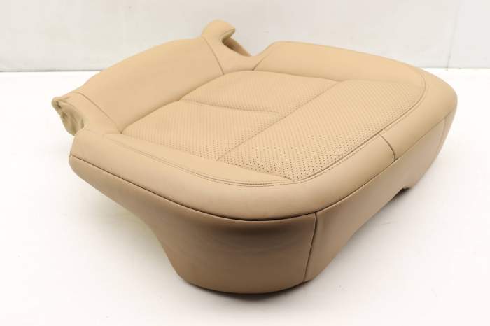 Lower Seat Bottom Cushion (Leather) 7P5885406DK 95852240642 main product photo