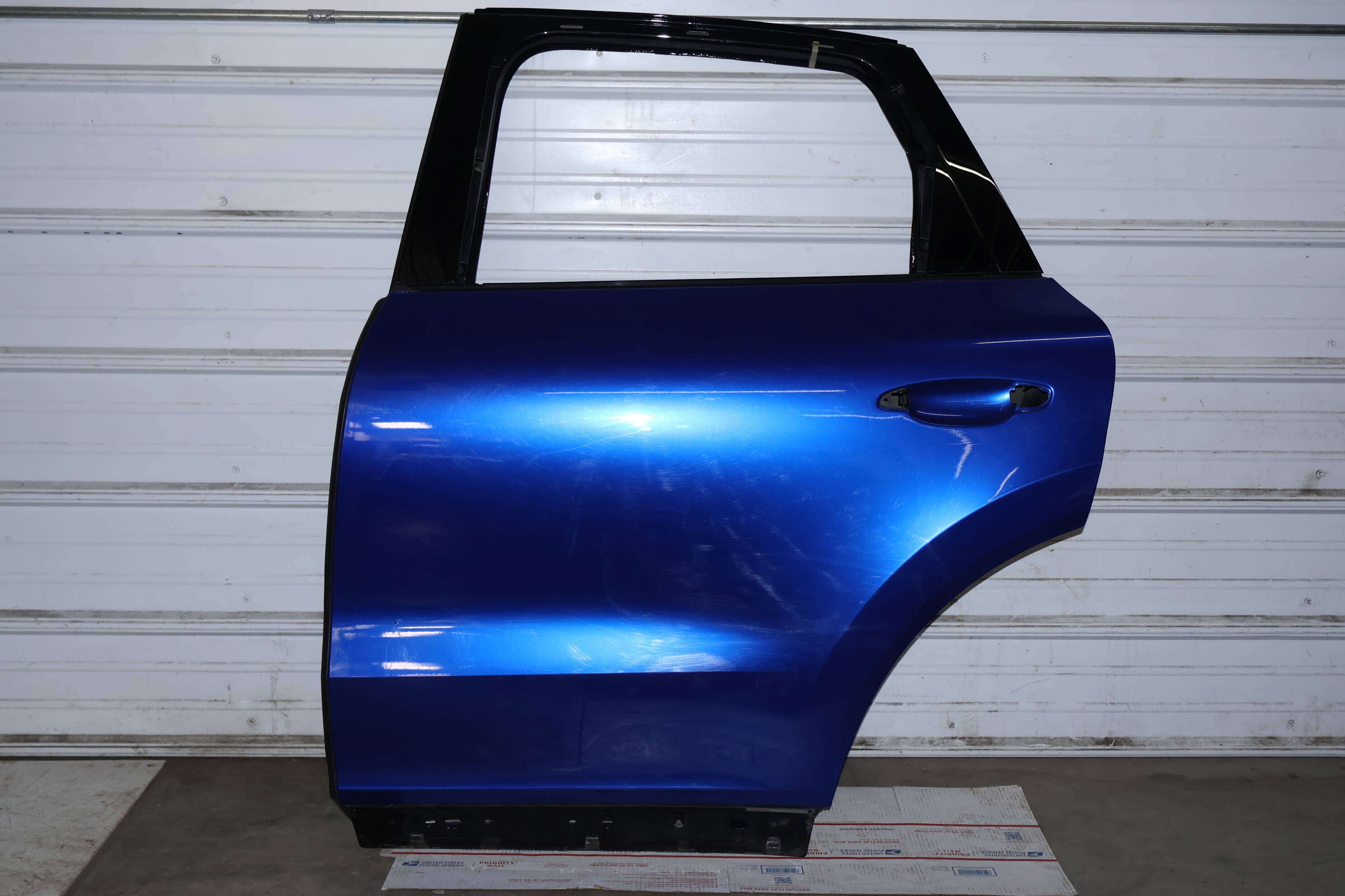 Door Shell / Skin / Frame 95883305100