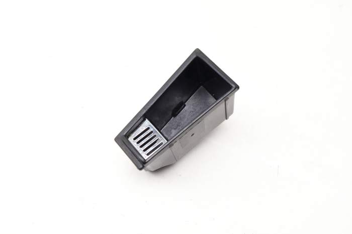 Door Ashtray / Ash Tray Insert 7L5857951 95555585100 main product photo