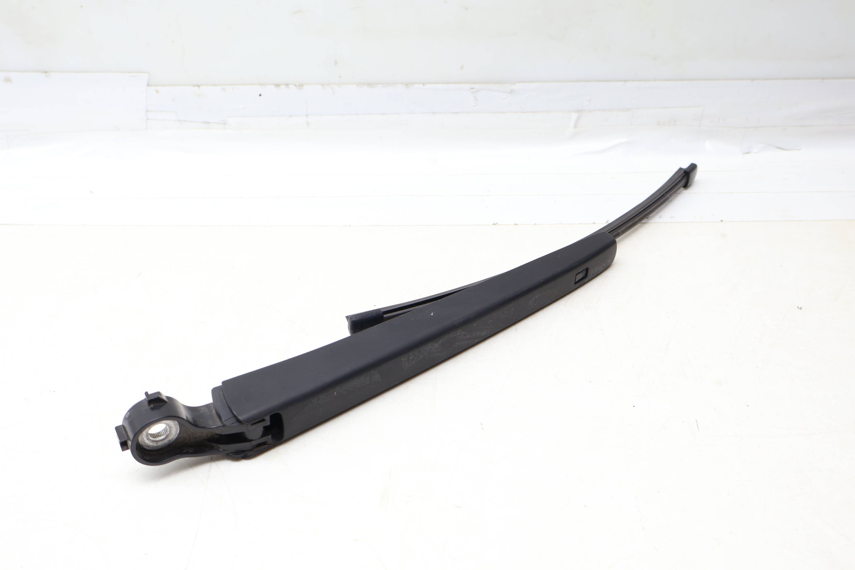 Hatch Window Wiper Arm 11A955707A
