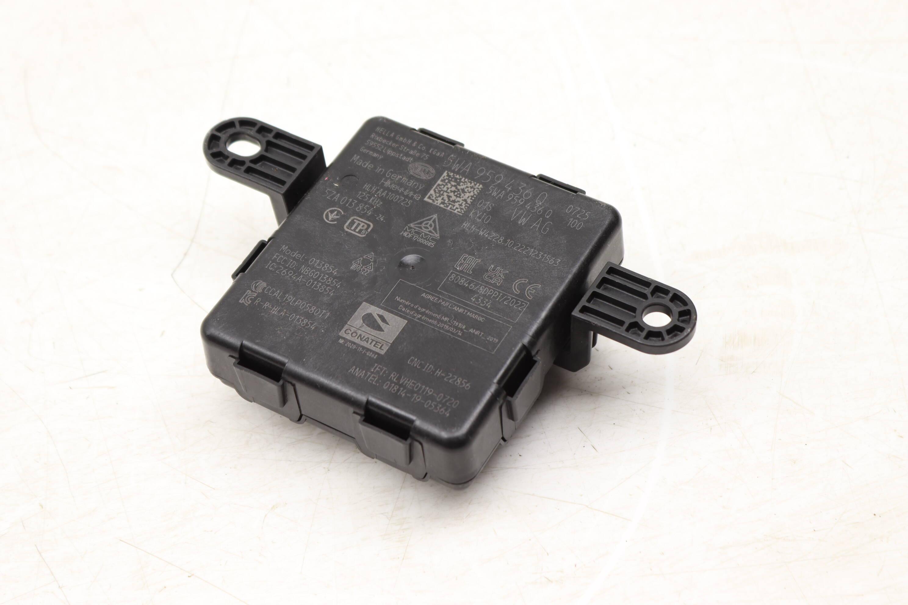 Audi Keyless Entry / Kessy Control Module 5WA959436Q
