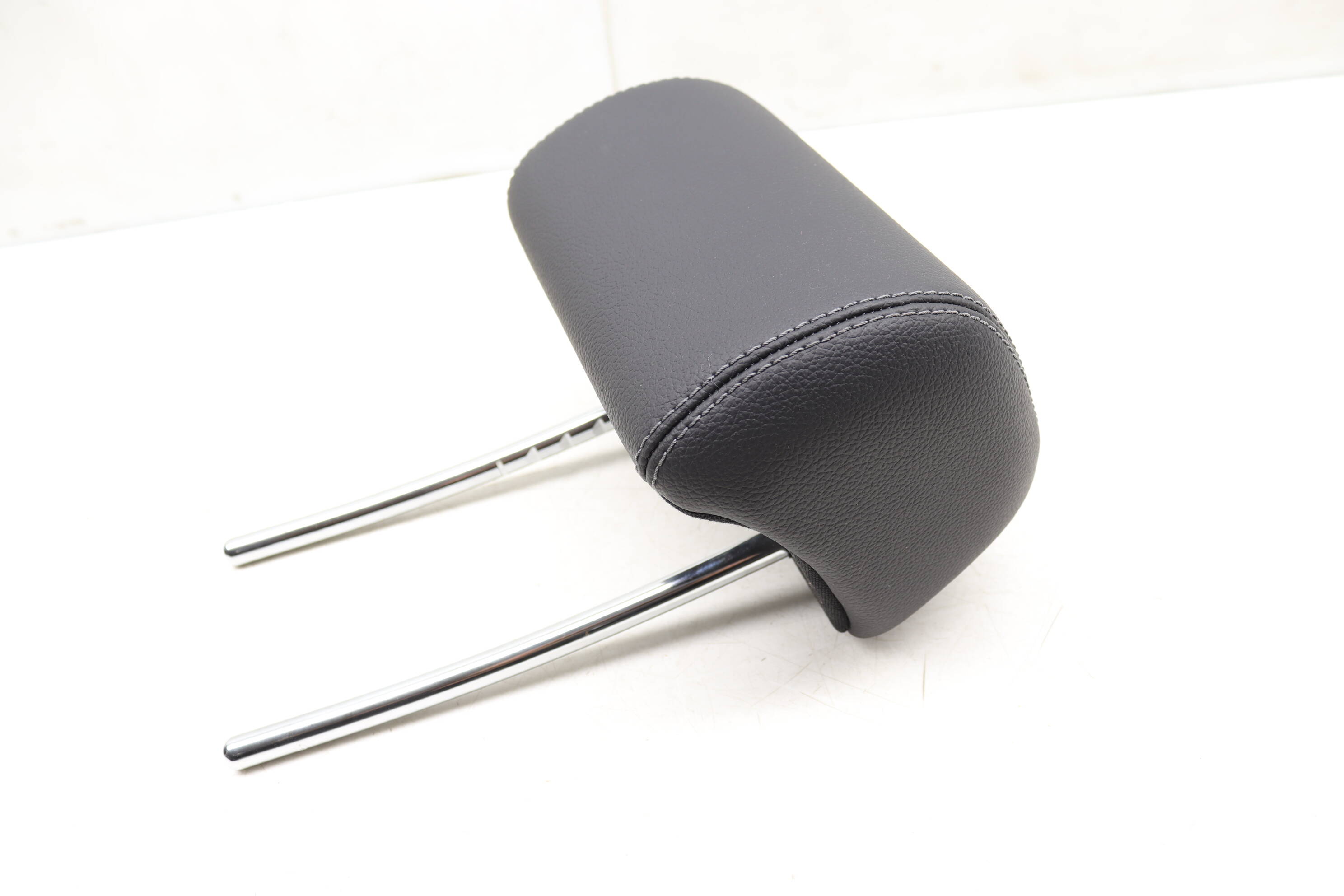 Seat Headrest / Head Rest 1769700100