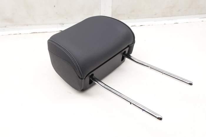 Headrest / Head Rest 80A881901BB main product photo