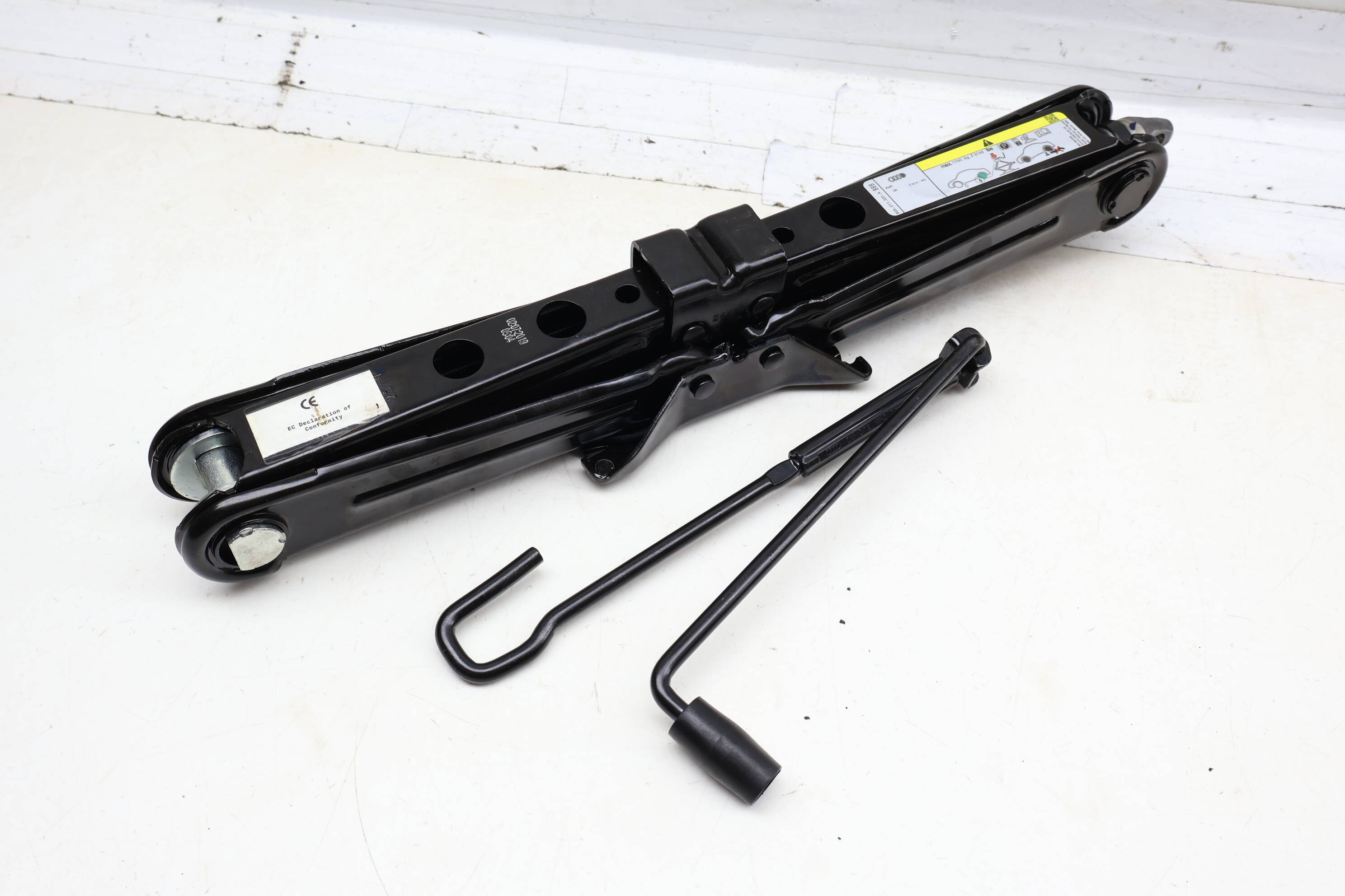 Scissor Jack 80A011031A