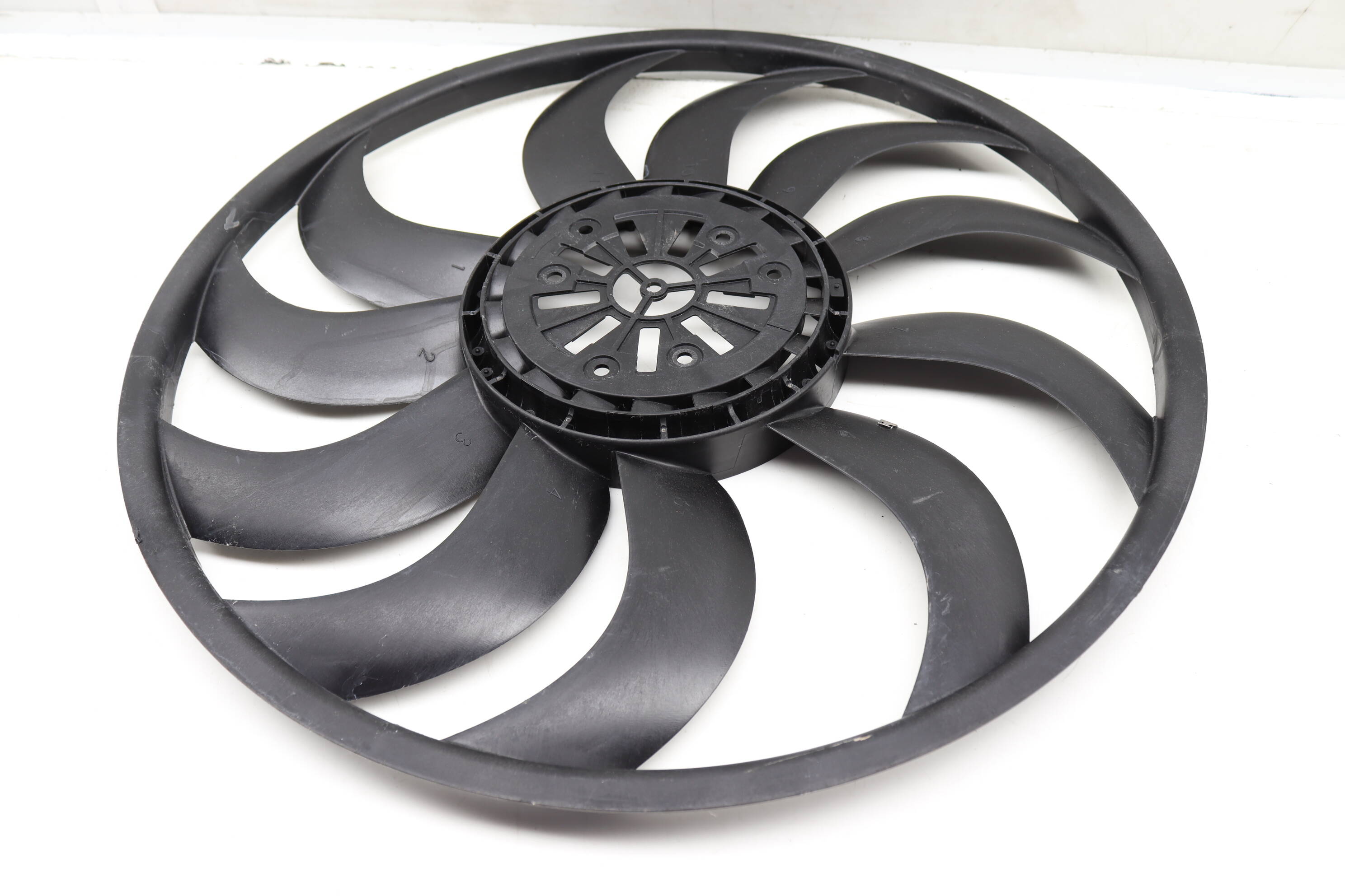 Electric Cooling Fan Blade LR137841
