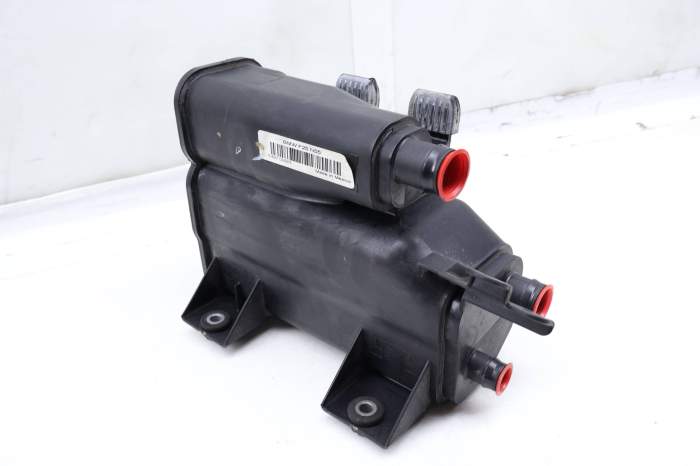 Fuel Evap Charcoal Canister 16117279362 main product photo