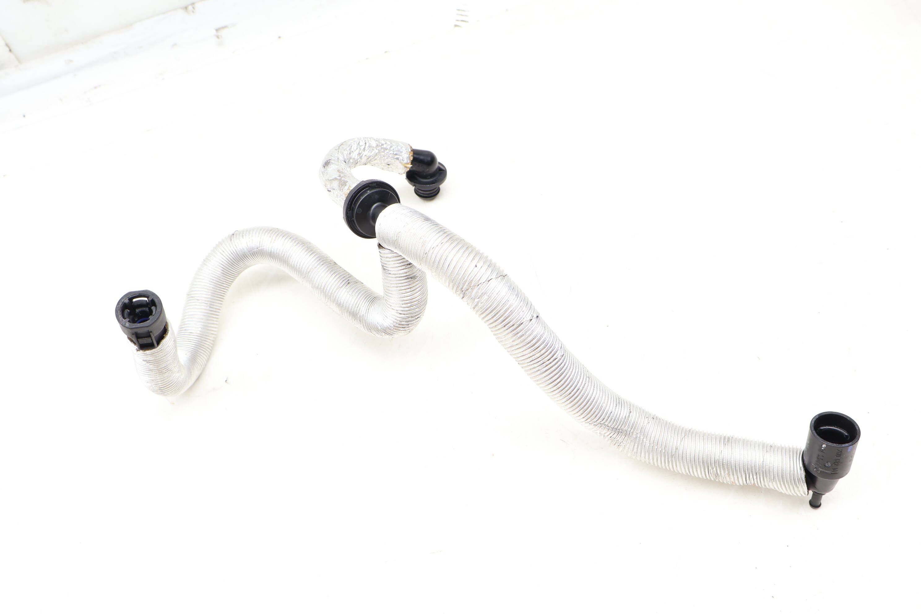 Brake Vacuum Line / Tube 7P5611931J 95835557902