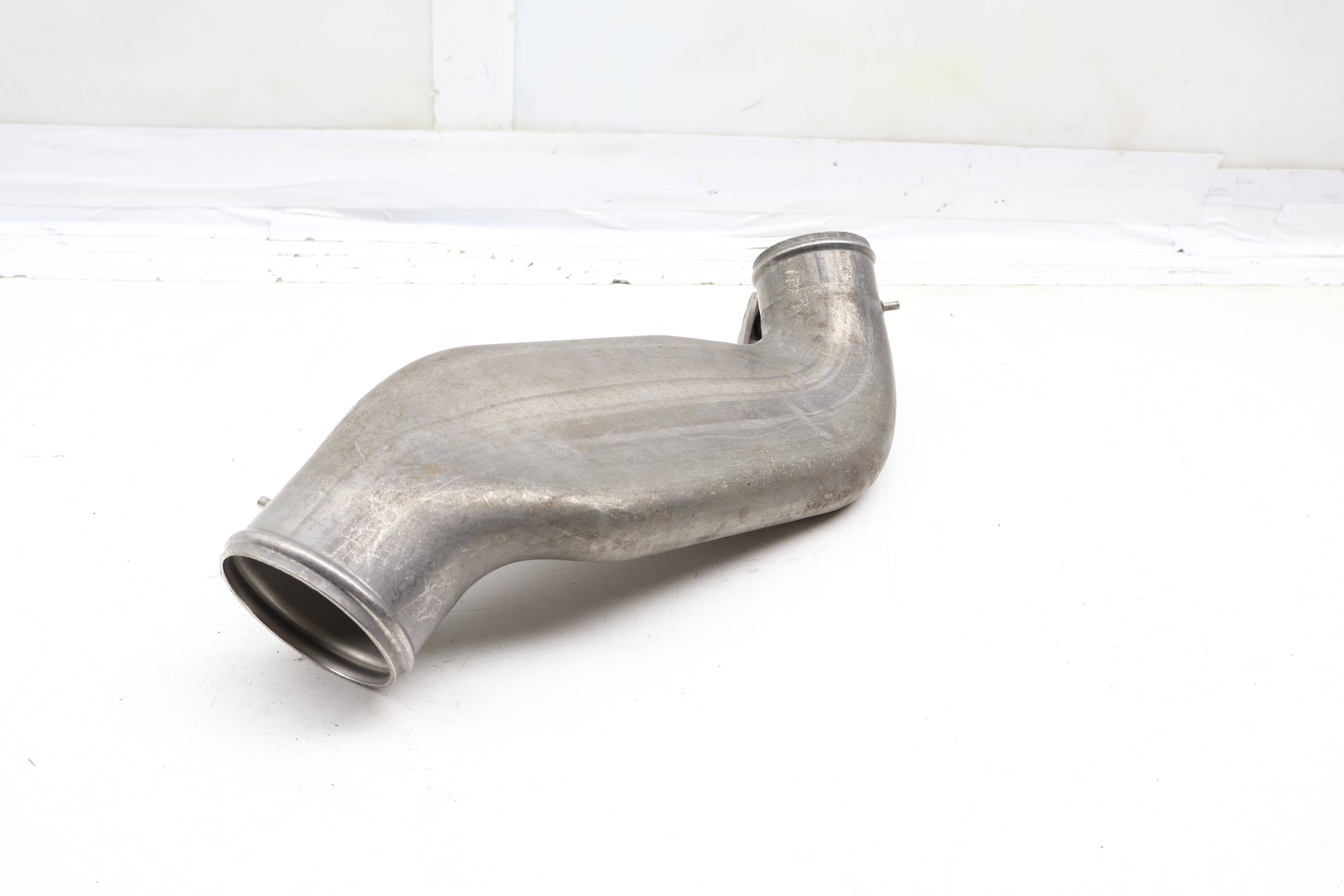 Lower Turbo Intercooler Pipe / Tube 06A145894C