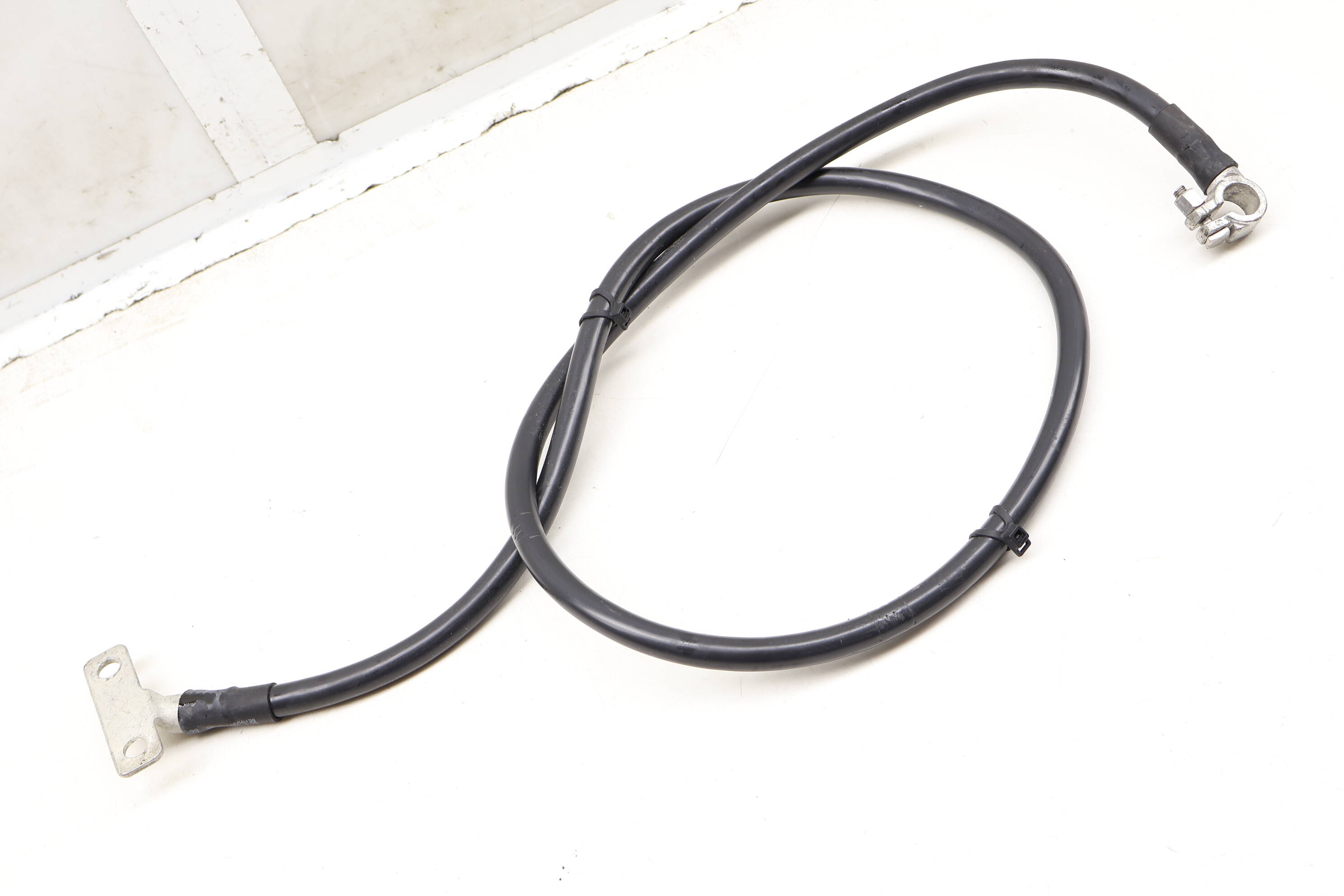 Negative Battery Ground Cable / Harness 8J0971226