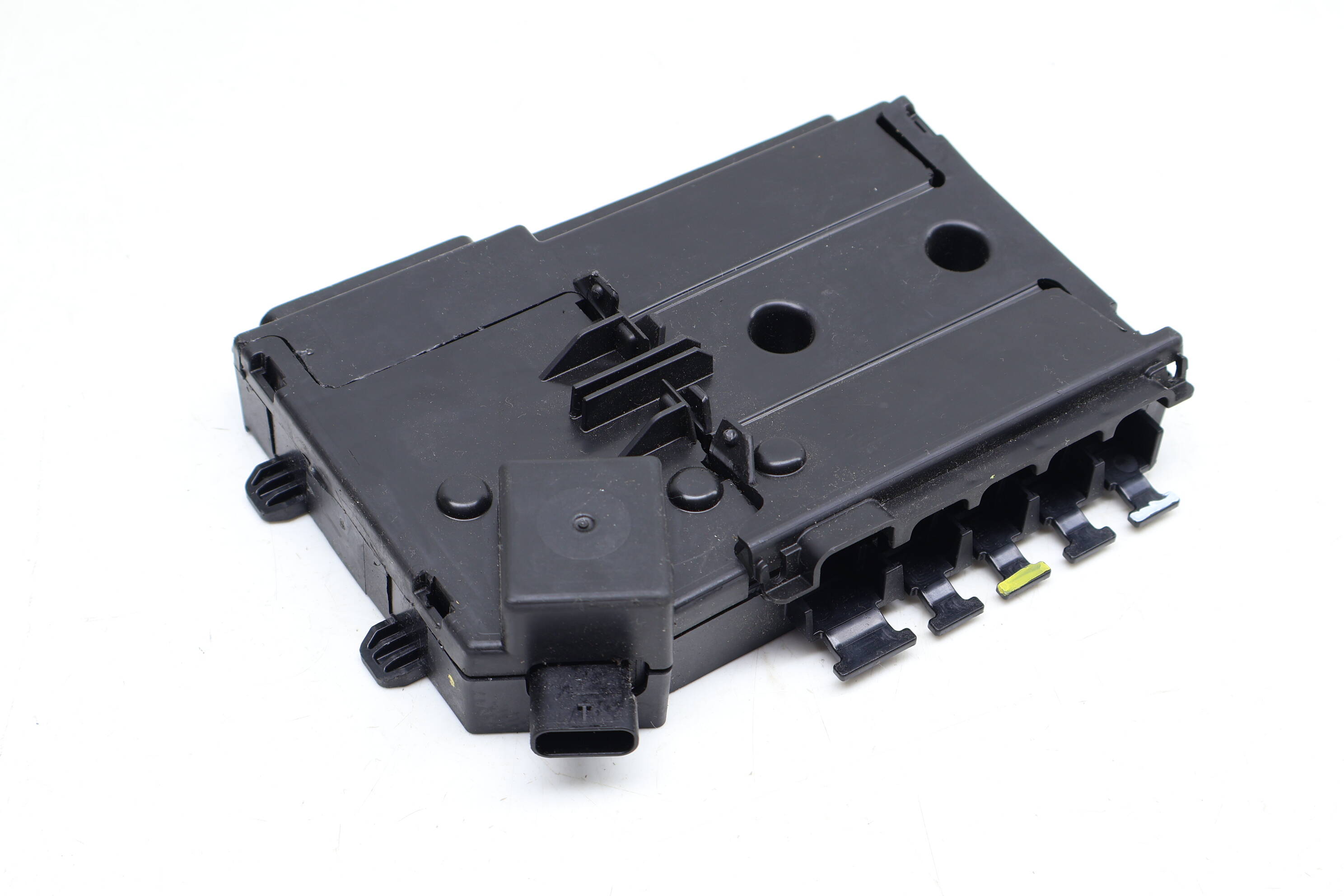 Power Distribution / Fuse Box 2055402850