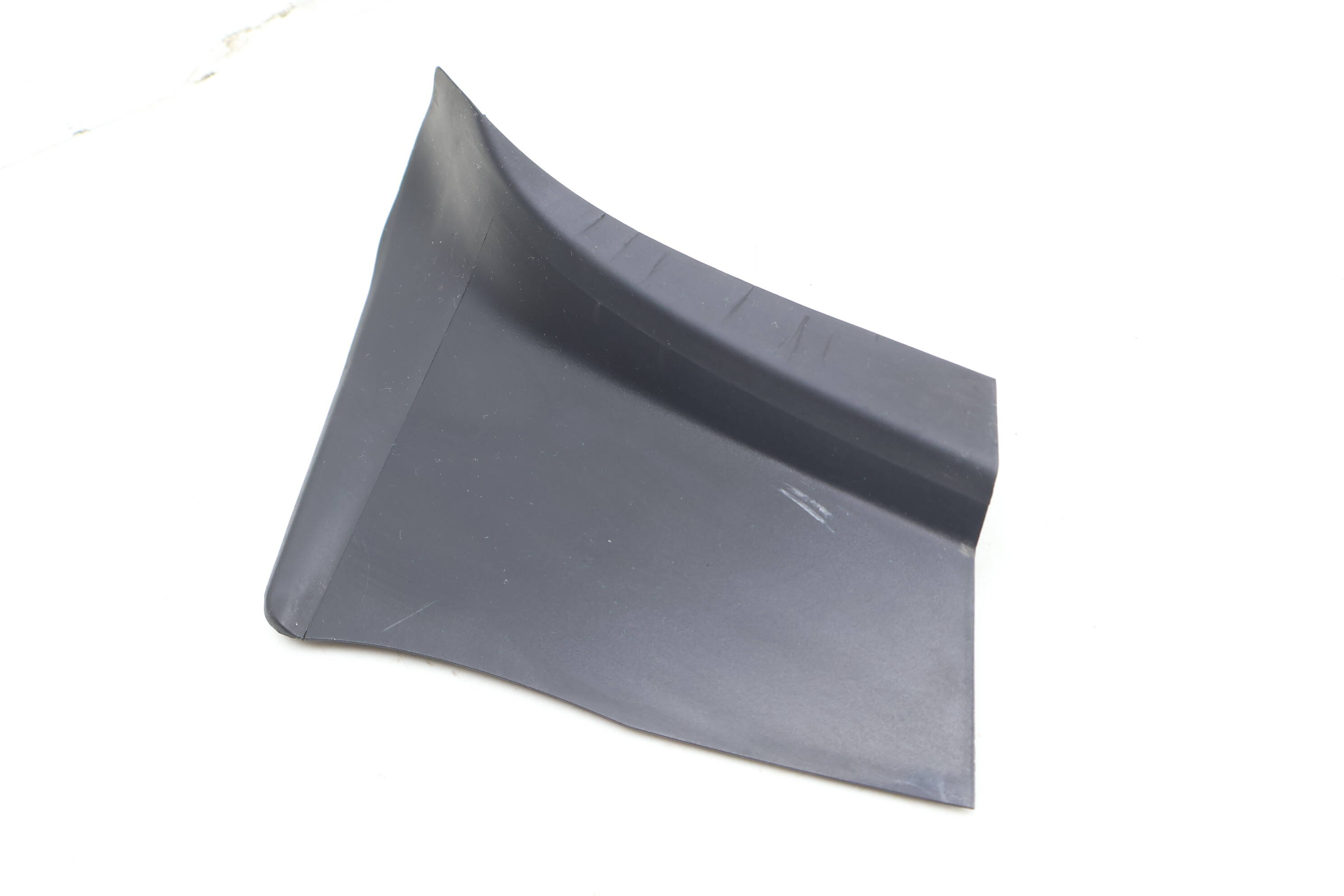 Outer Tail Light / Lamp Trim 4G8945255