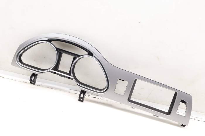 Instrument Cluster Trim / Lcd Bezel 4L1857115L main product photo