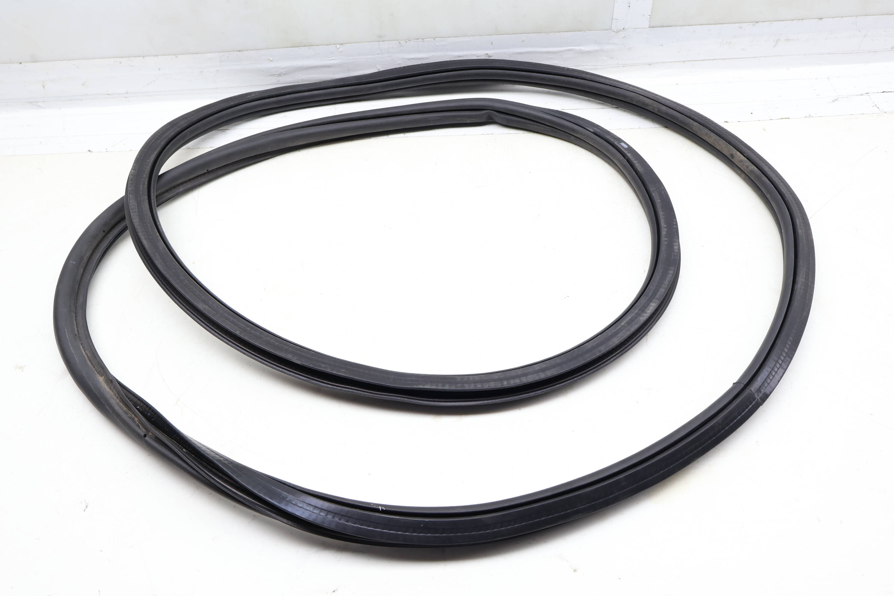 Inner Door Seal / Weather Stripping 3CN867912B