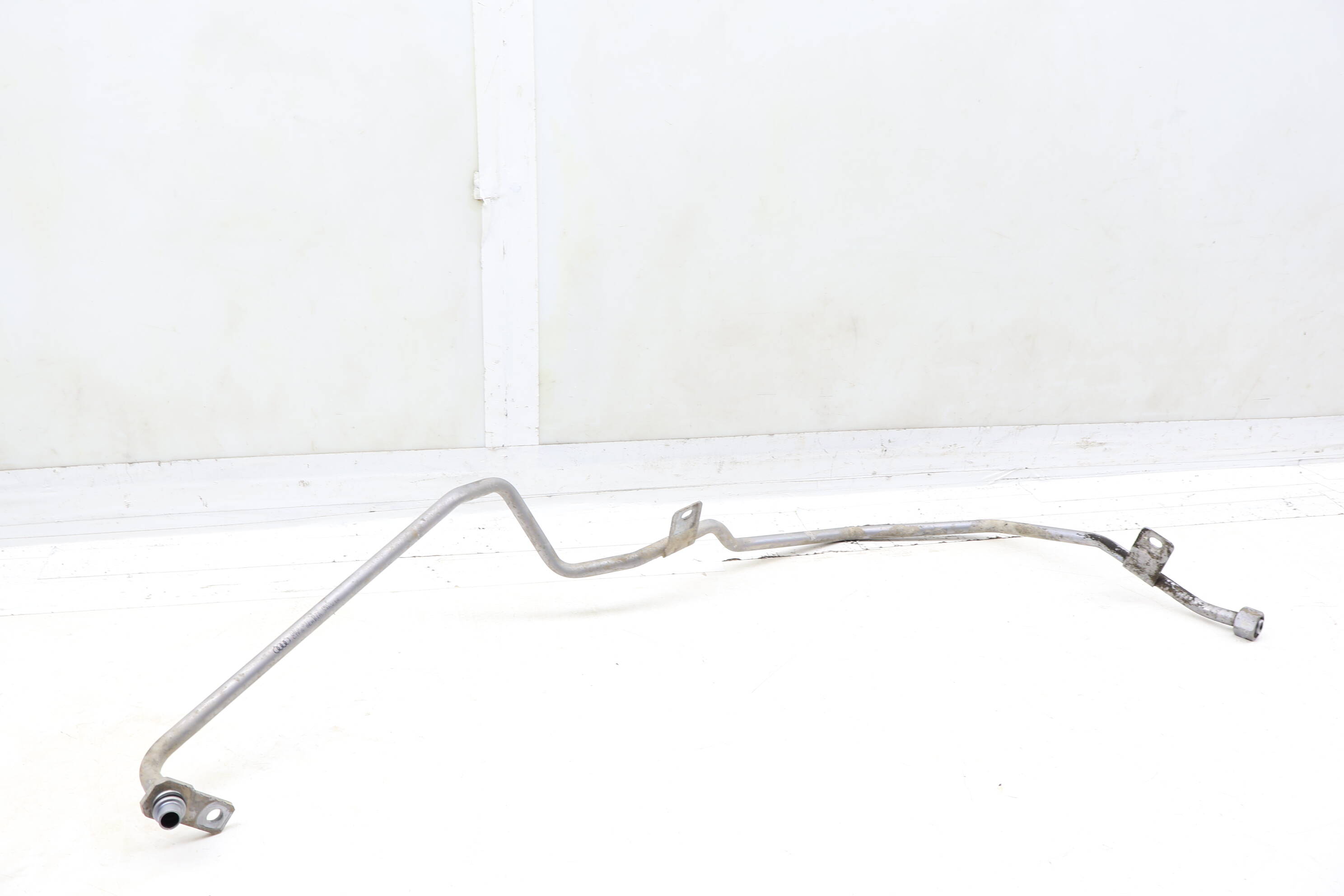 Transmission Oil Cooler Pipe / Line 8R0317817AA