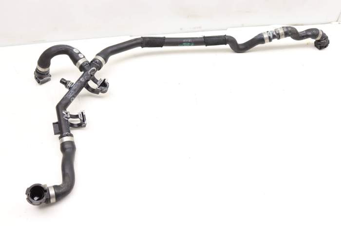 Radiator Coolant Hose / Line / Pipe 17127619706 main product photo