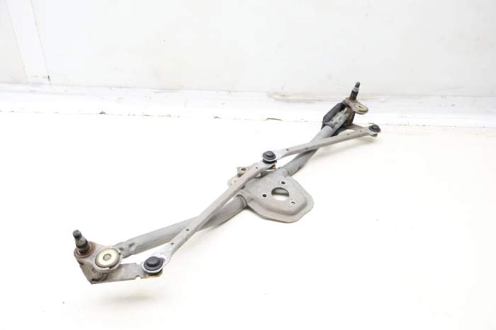Windshield Wiper Transmission 8N1955023 main product photo