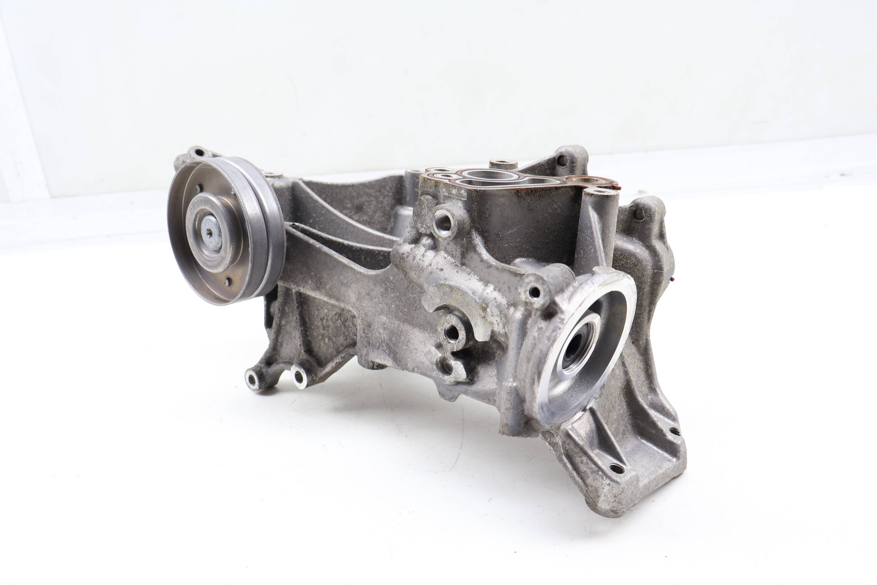 Ac Compressor / Steering Pump / Alternator Bracket 06H903143H