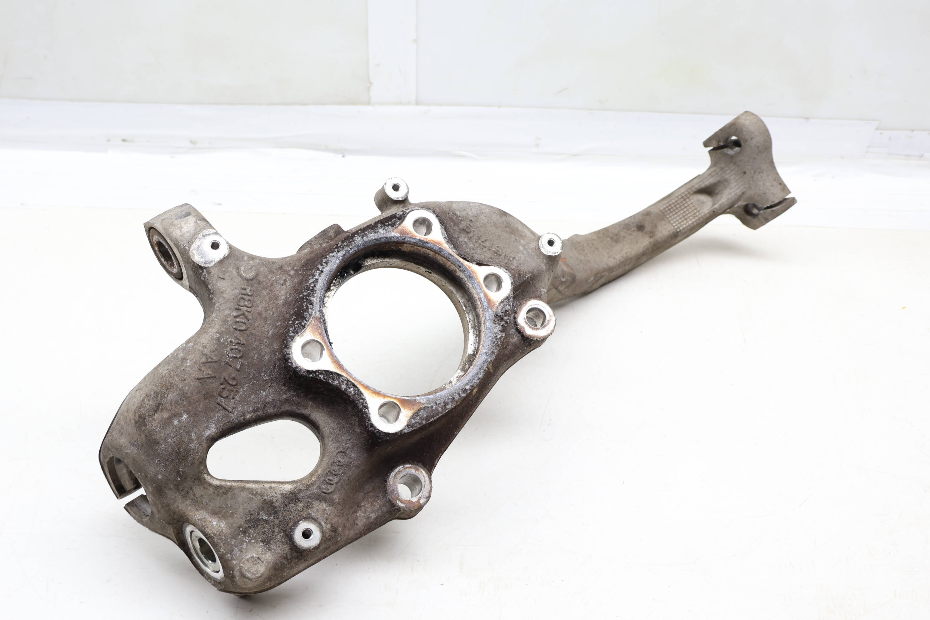 Spindle Knuckle / Wheel Bearing Housing 8K0407257AA