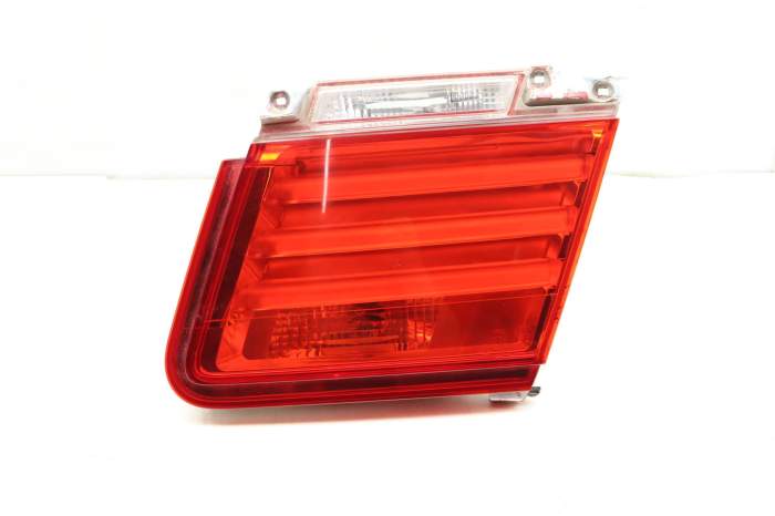 Inner Tail Light / Lamp 63217182206 main product photo