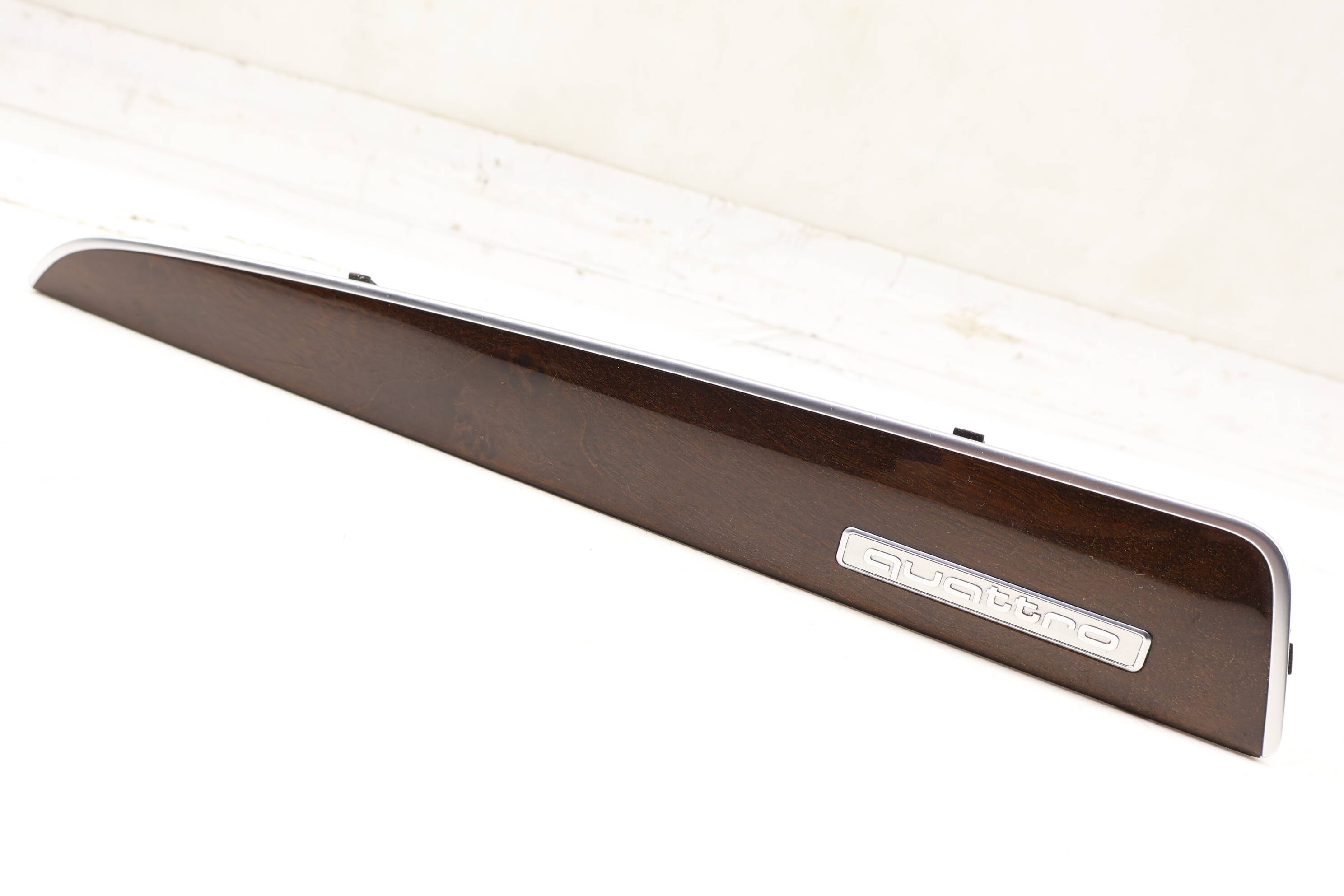 Dash Panel Trim 8R1853190BL