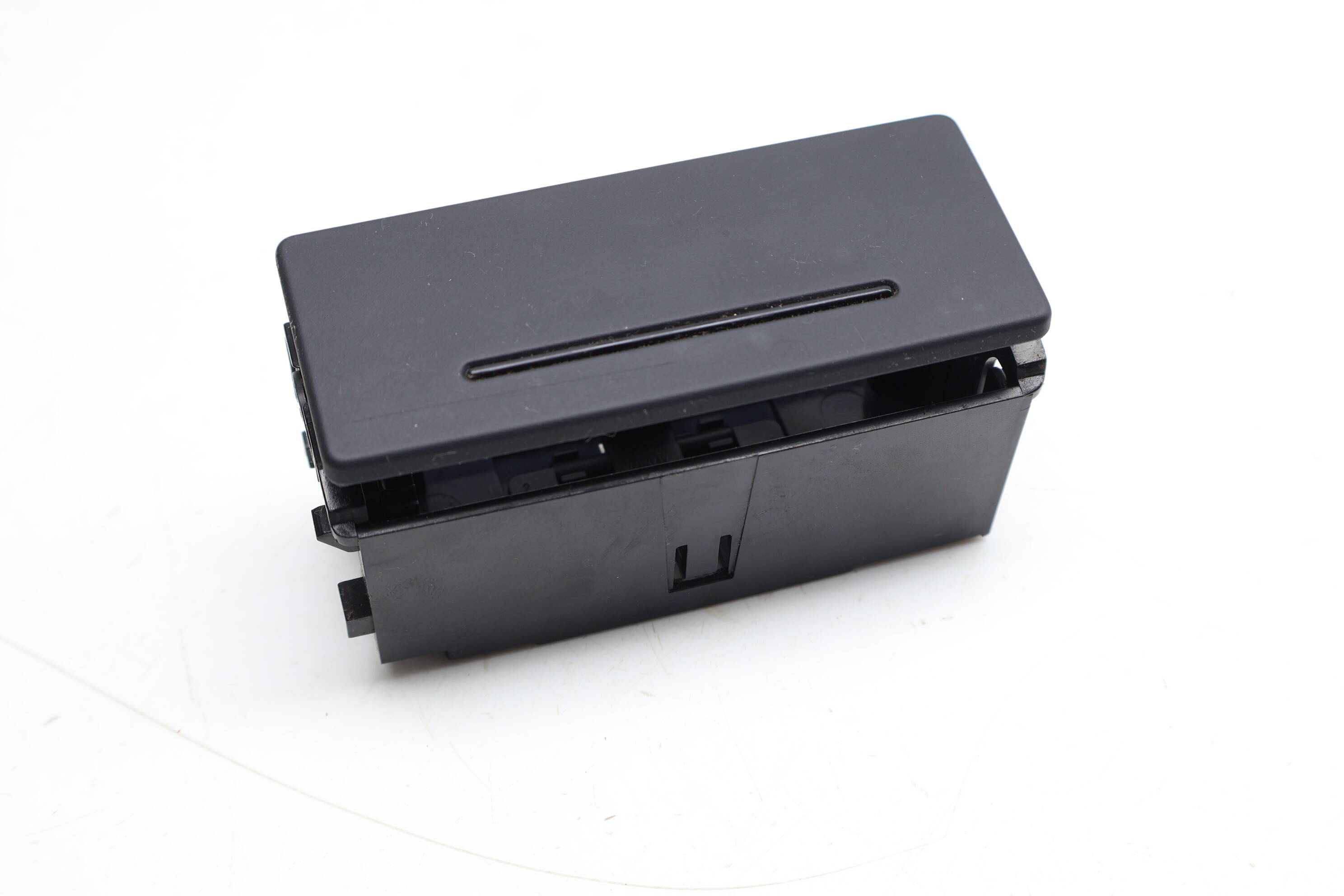 Door Ashtray / Ash Tray 4B0857405B