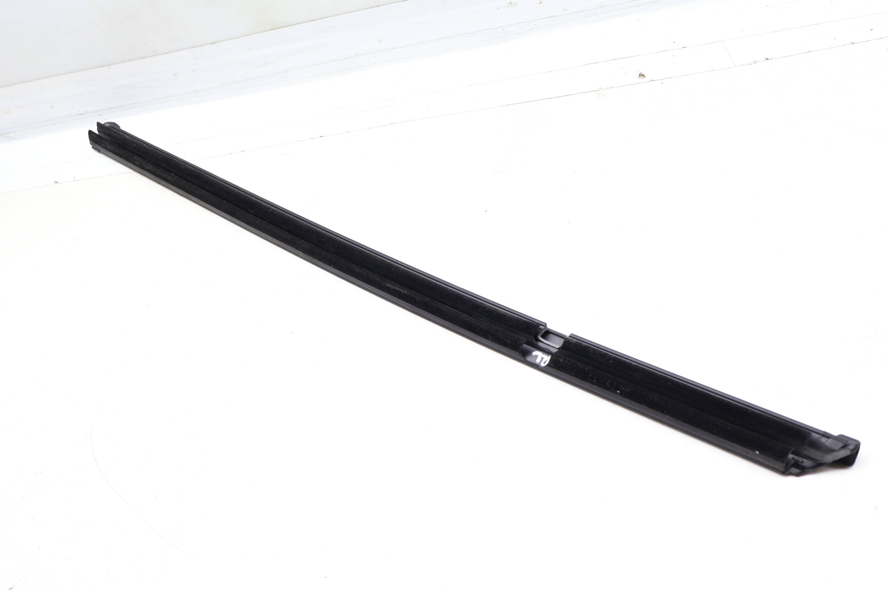 Inner Door / Window Slot Seal 11A839479