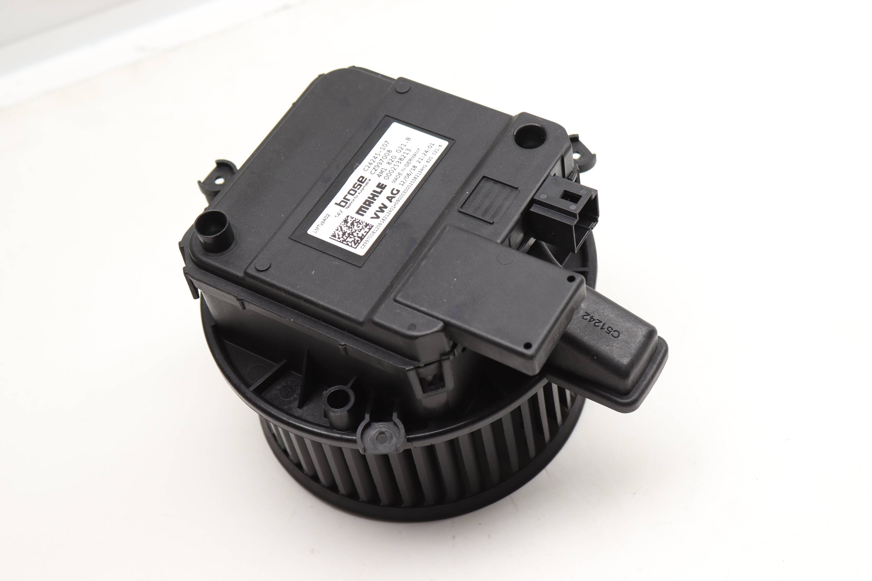 Blower Motor / Fan 4M1820021B