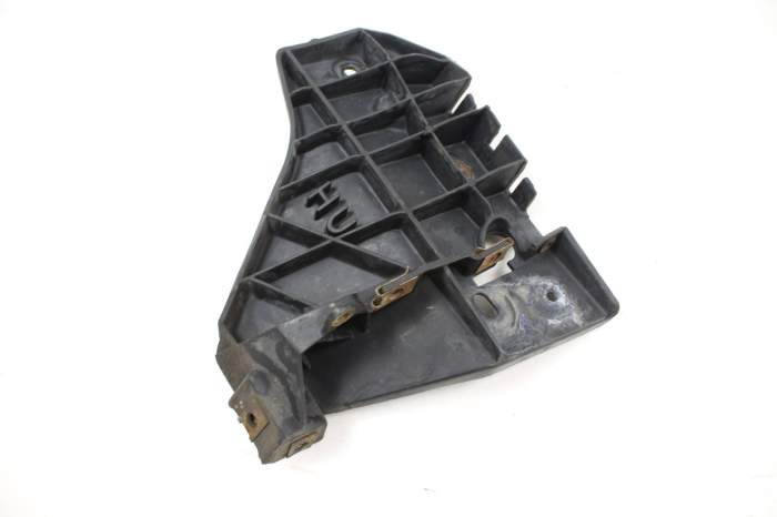 Bumper Guide Mount Bracket 4Z7807283 main product photo