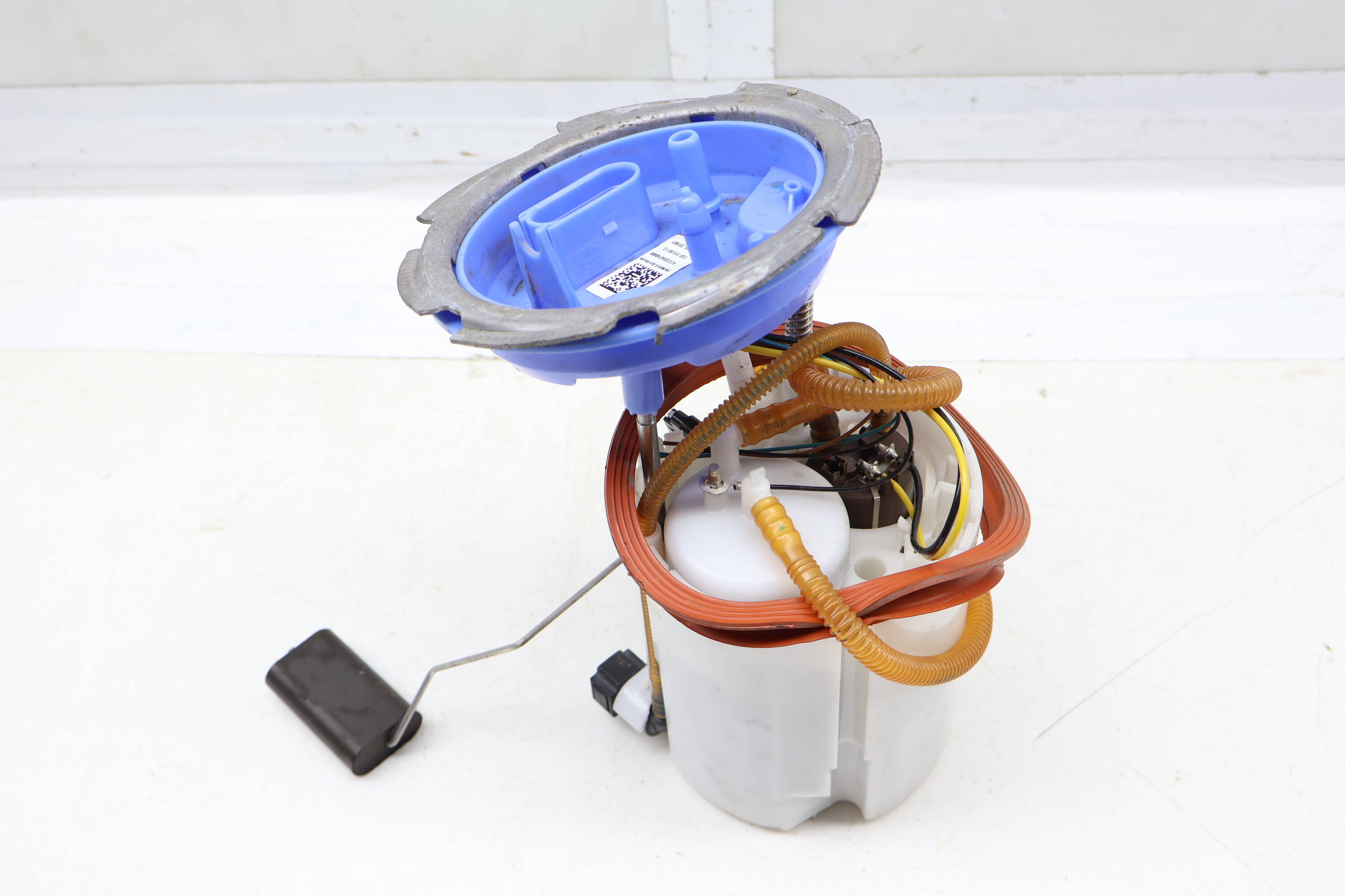 Fuel Pump Assembly 3QF919051G