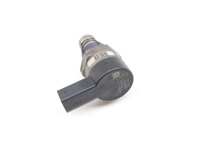 Fuel Rail Pressure Regulation Valve 13537805734 main product photo