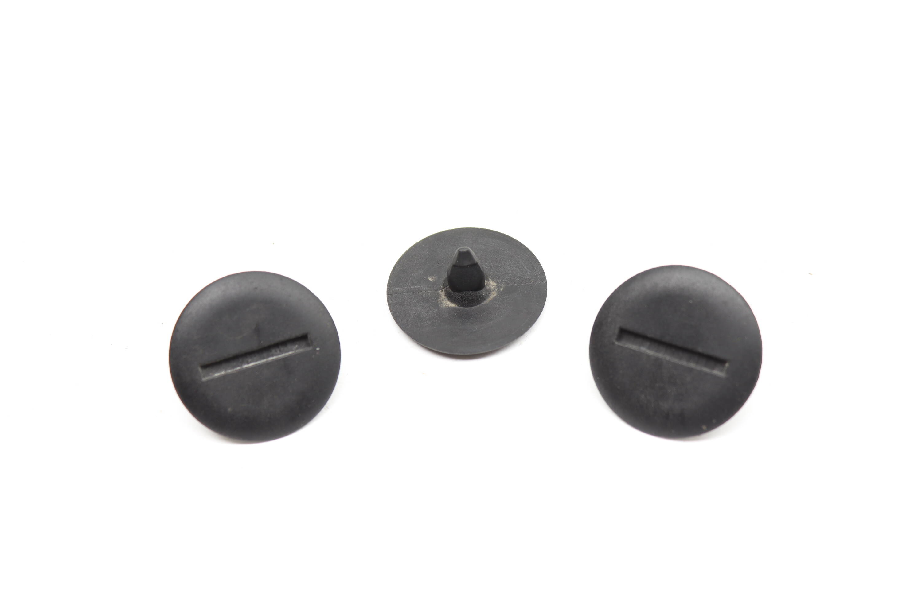 Side&#x20;Skirt&#x20;Clip&#x20;Set&#x20;&#x28;3&#x29;&#x20;0009917498