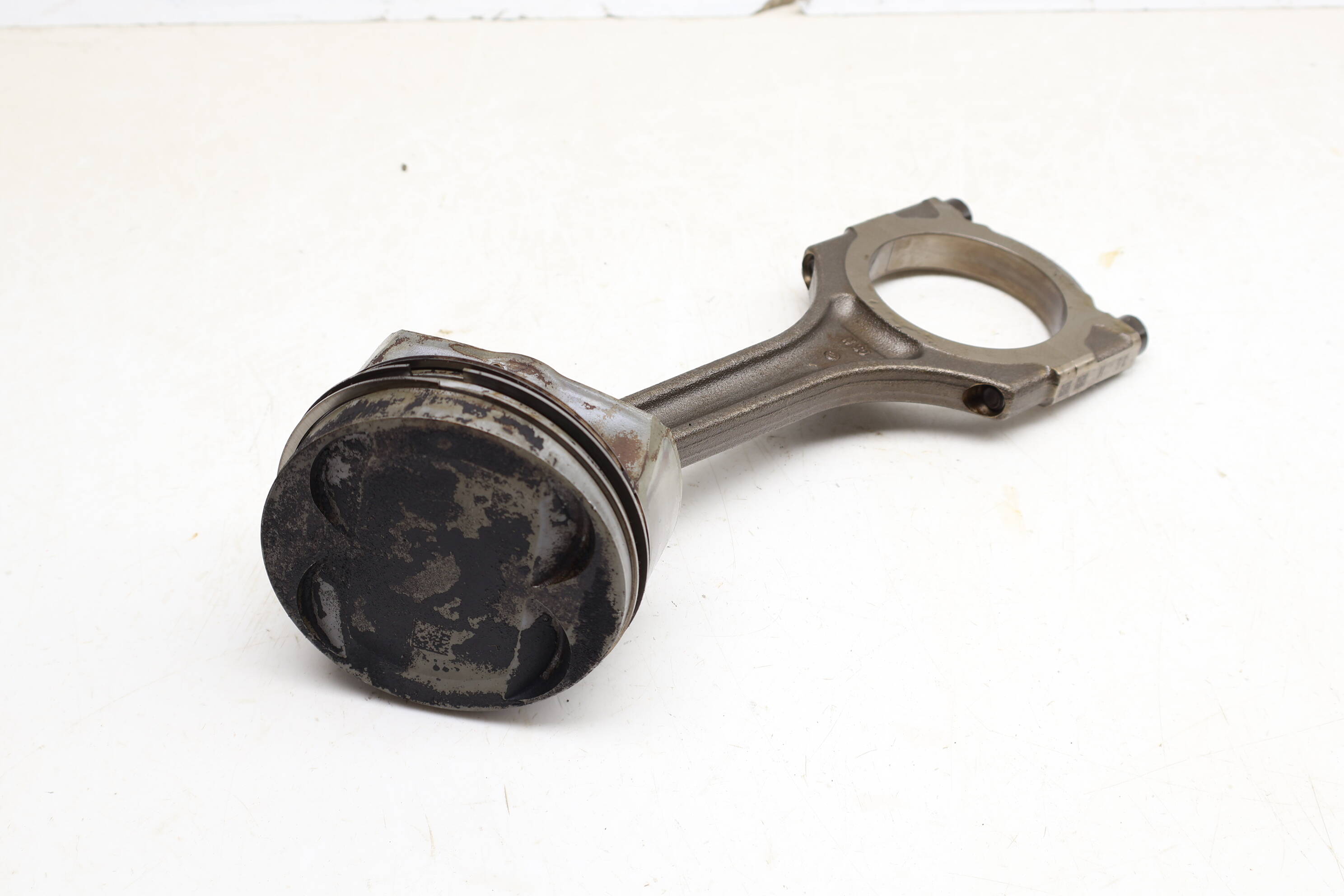 Piston W/ Connecting Rod