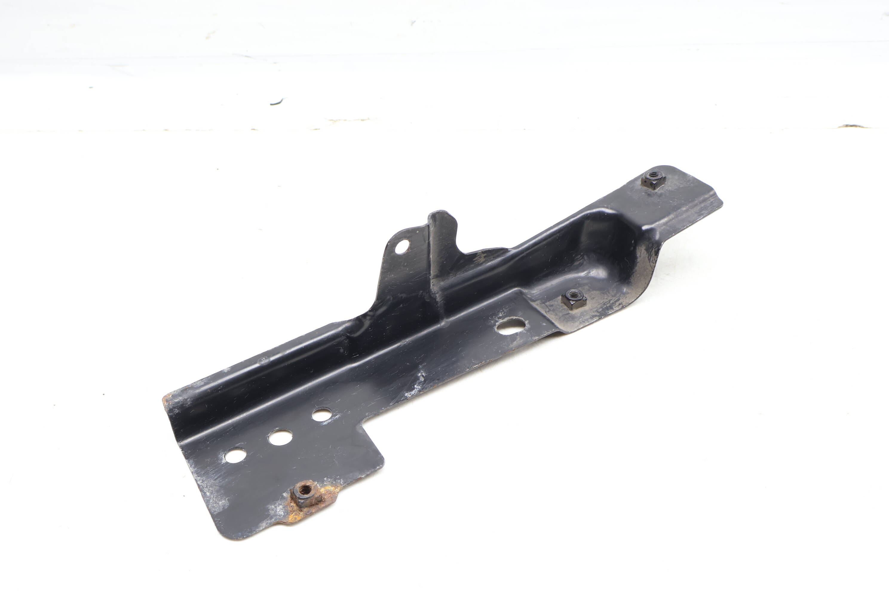 Fender Support Bracket 4L0805698