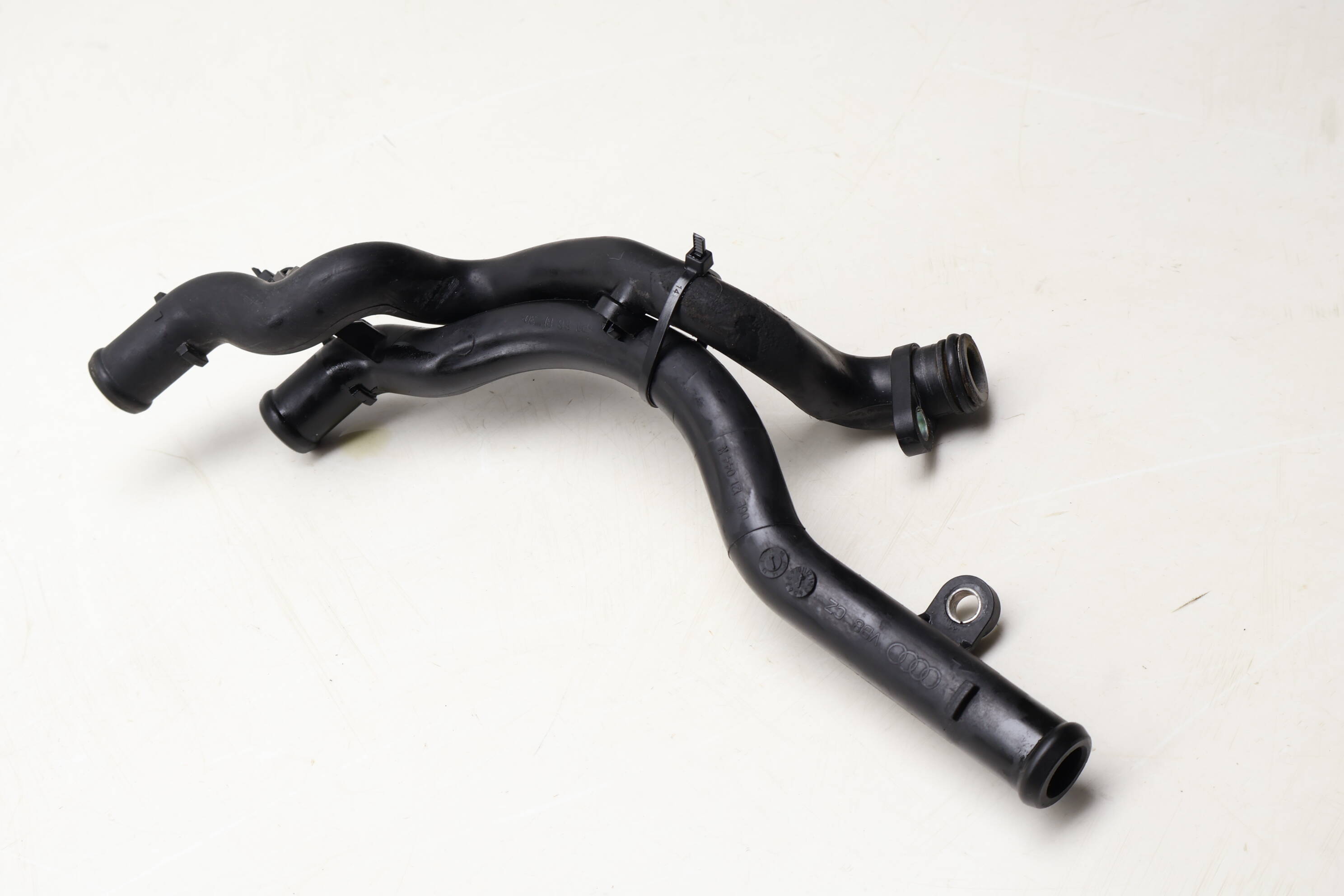 Coolant Hose / Line / Tube Set 06E121044N