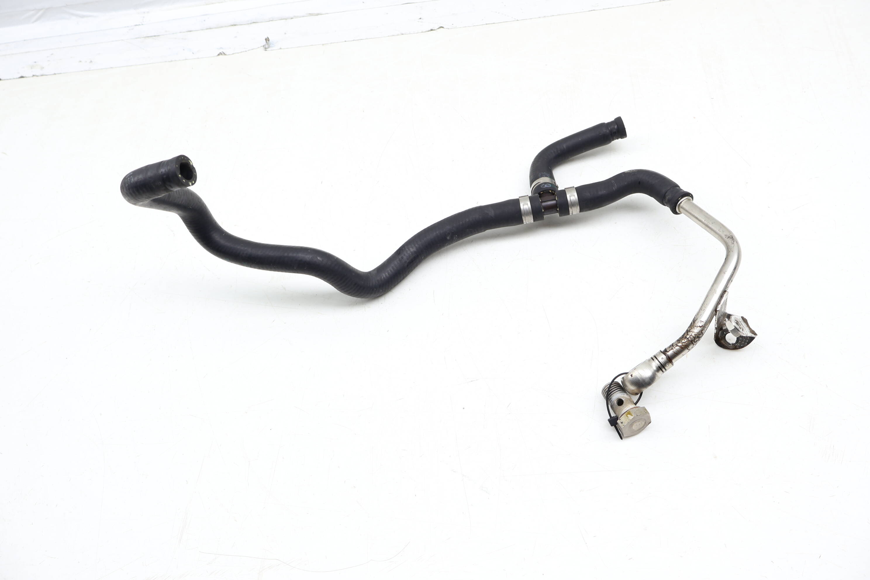 Turbo Coolant Return Hose / Line / Pipe 11537577014
