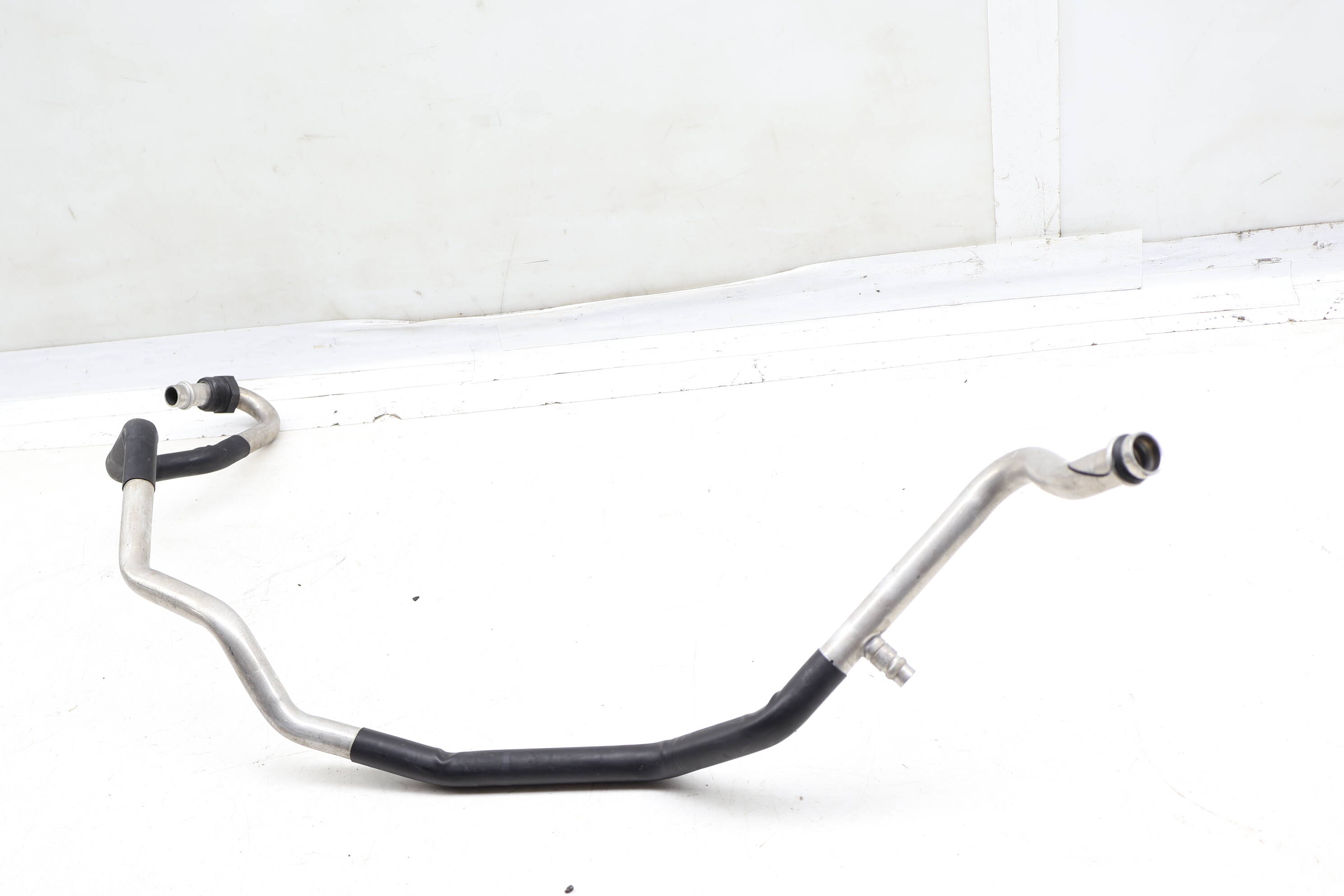 Upper Low Pressure Ac Hose / Line / Pipe 8D1260740M