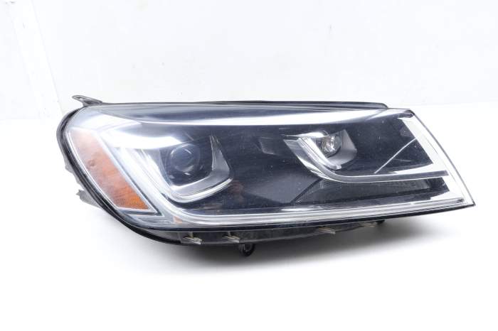 Afs Hid Xenon Headlight / Headlamp 7P0941752 main product photo