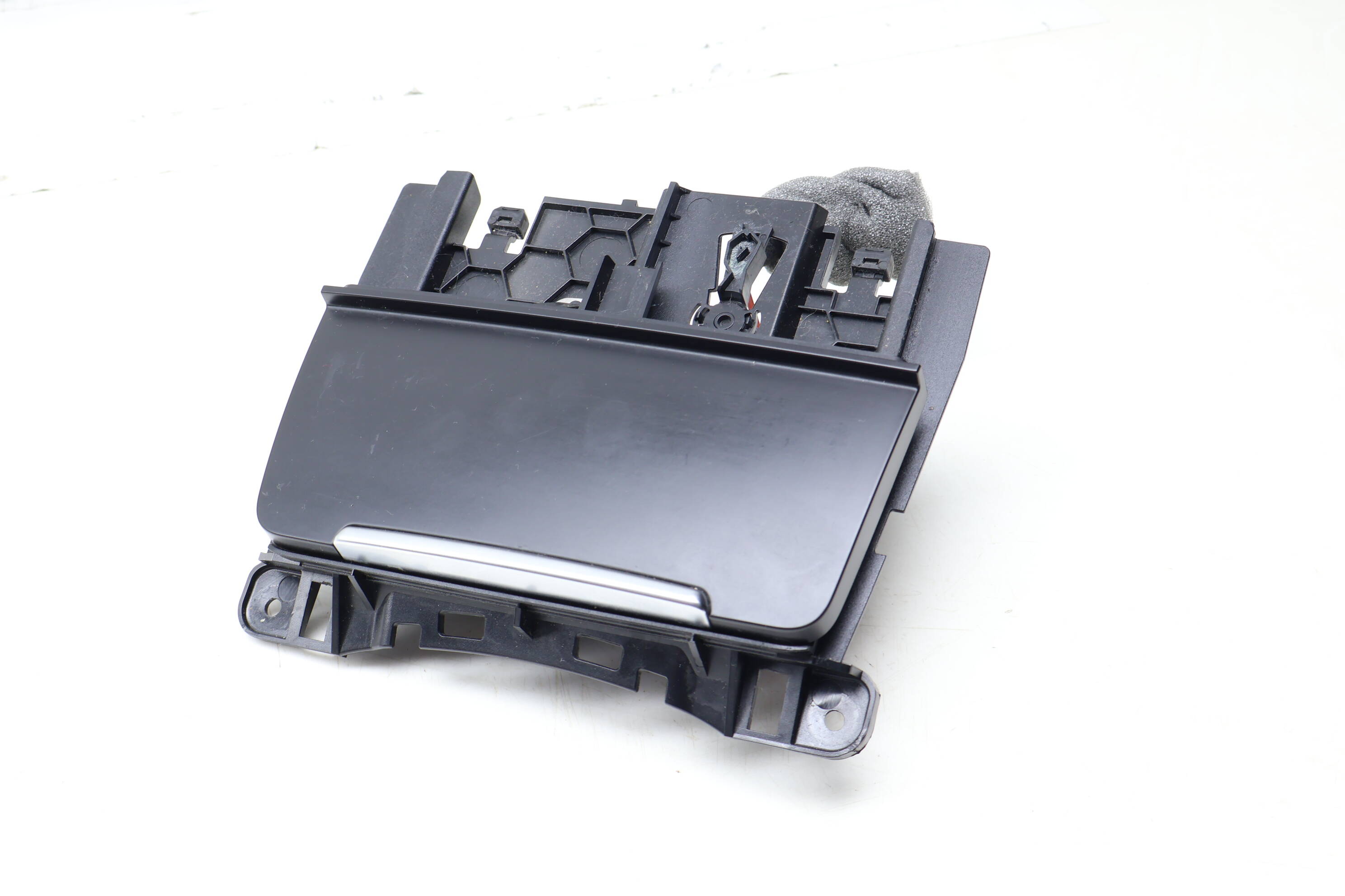 Ashtray / Ash Tray Assembly 8K0857951C