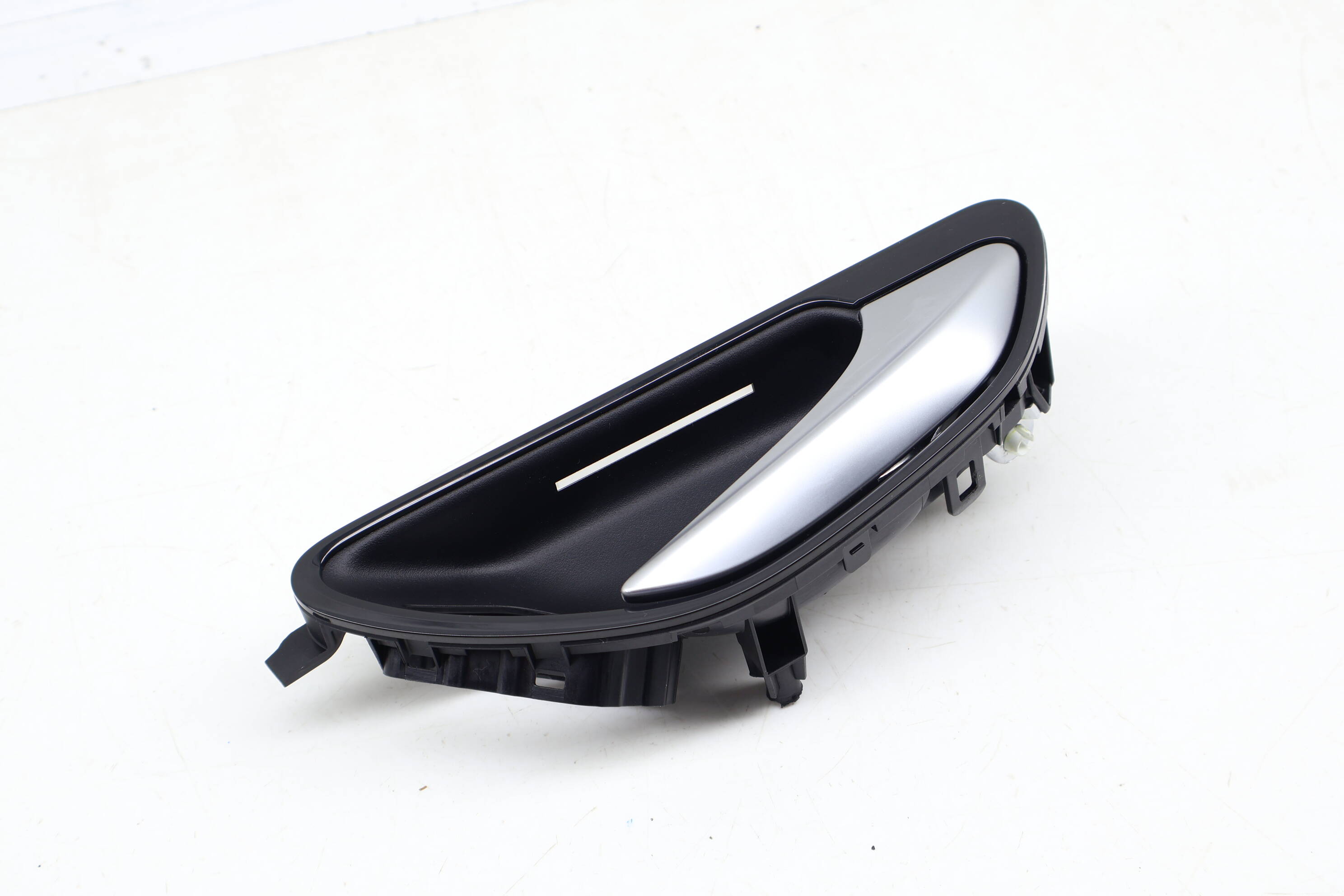 Interior Door Release / Handle 2057603400