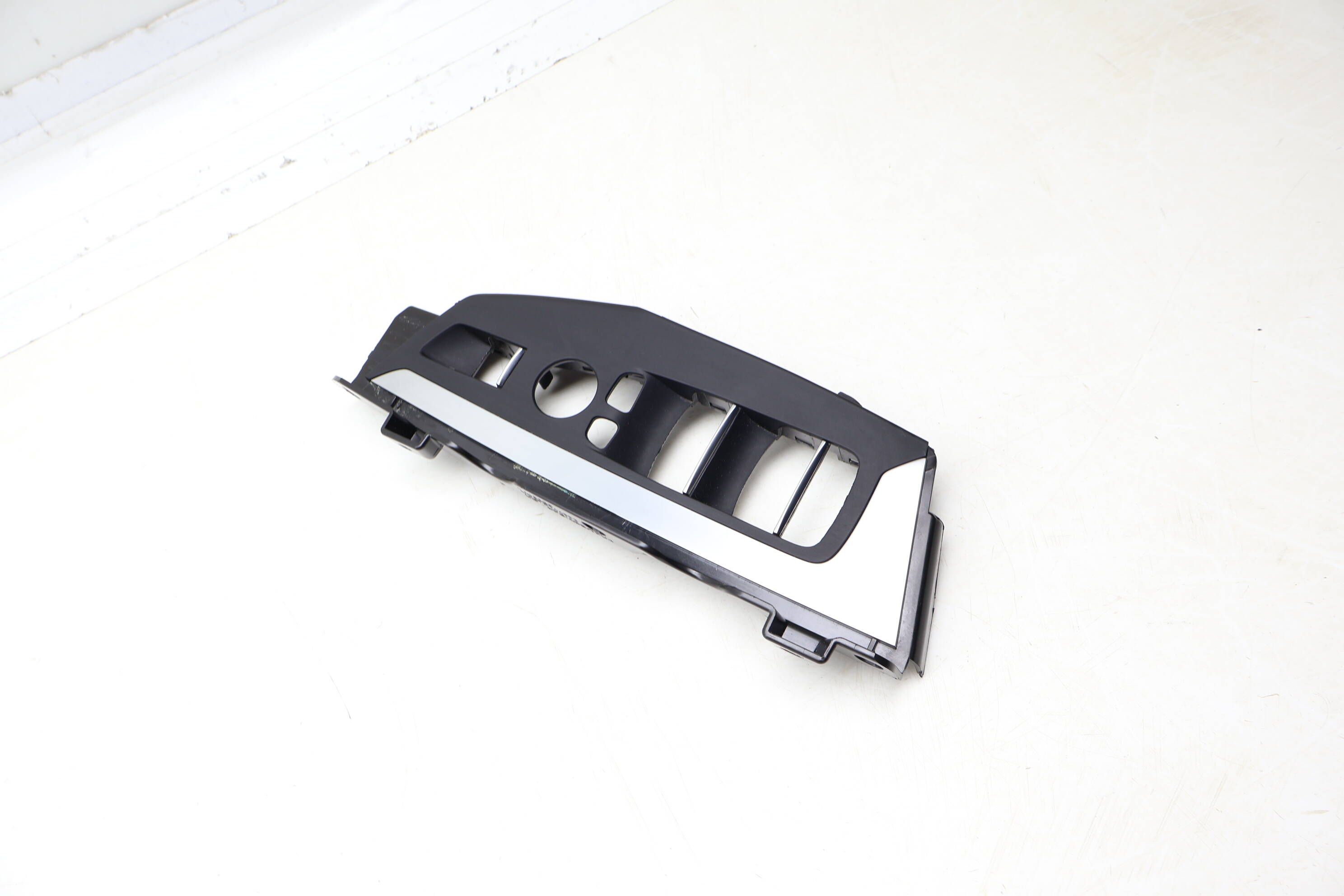 Master Window Switch Door Trim 51417419359