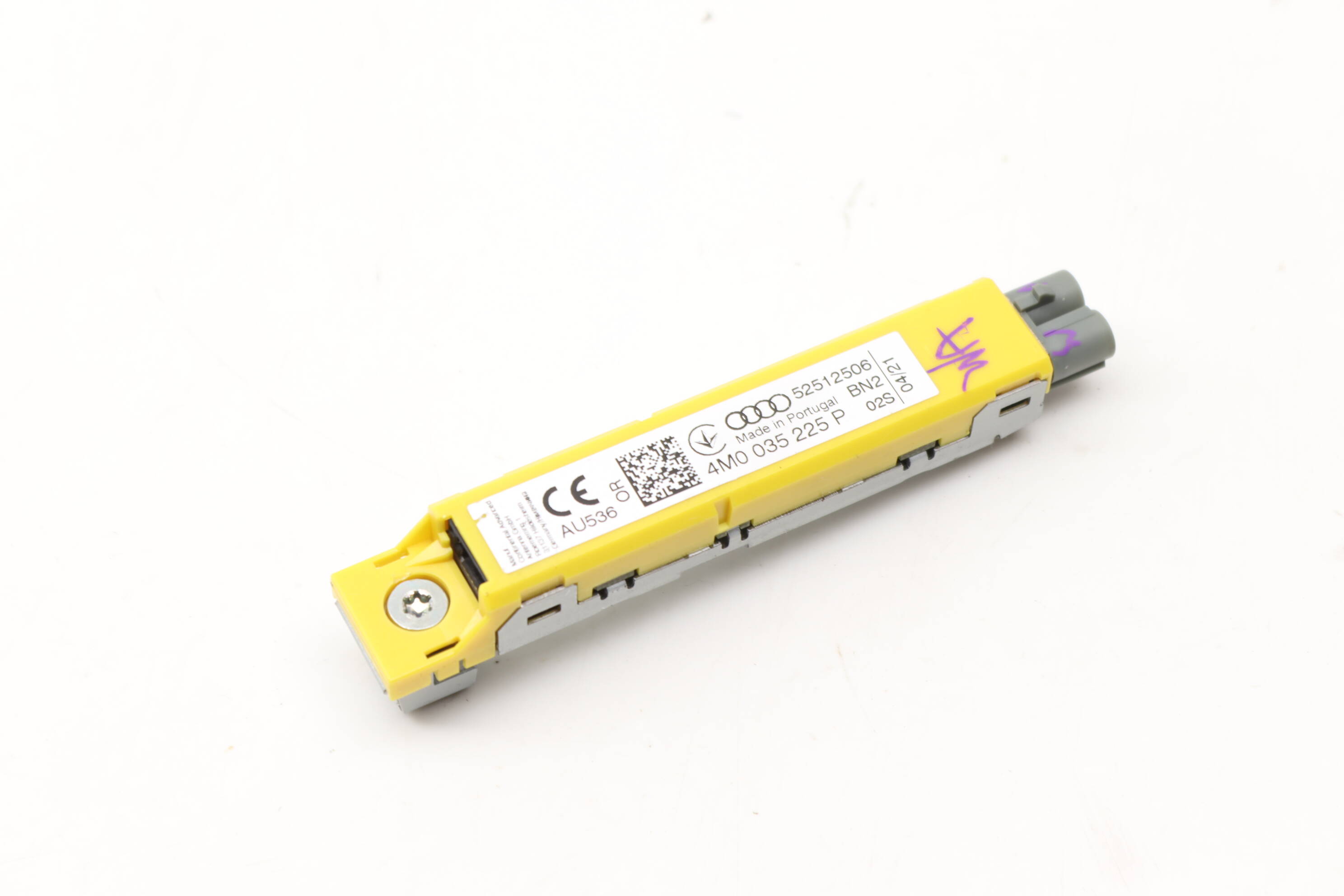 Upper Antenna Booster 4M0035225P