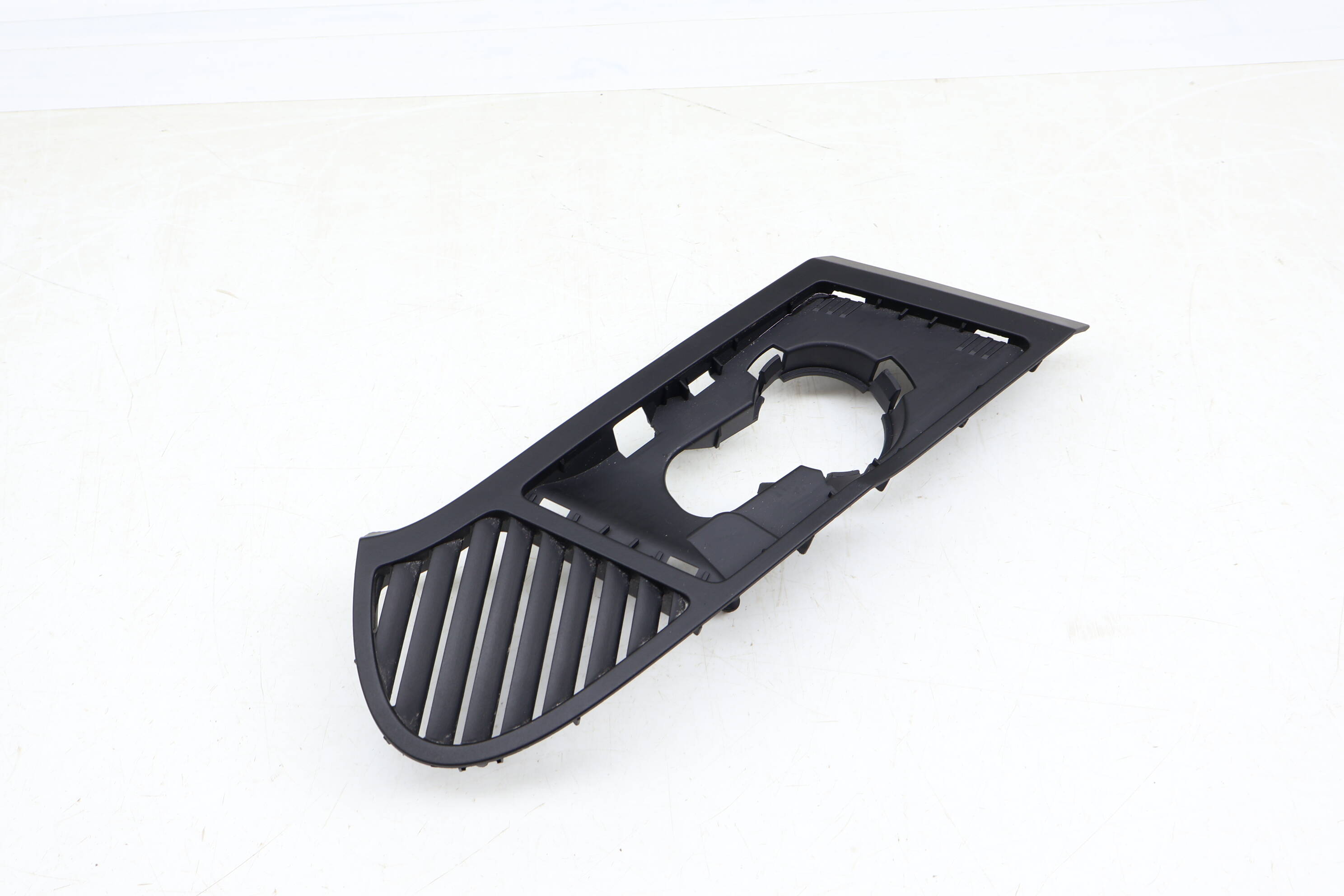 Upper Dash Defrost Air Vent 8J1819793A