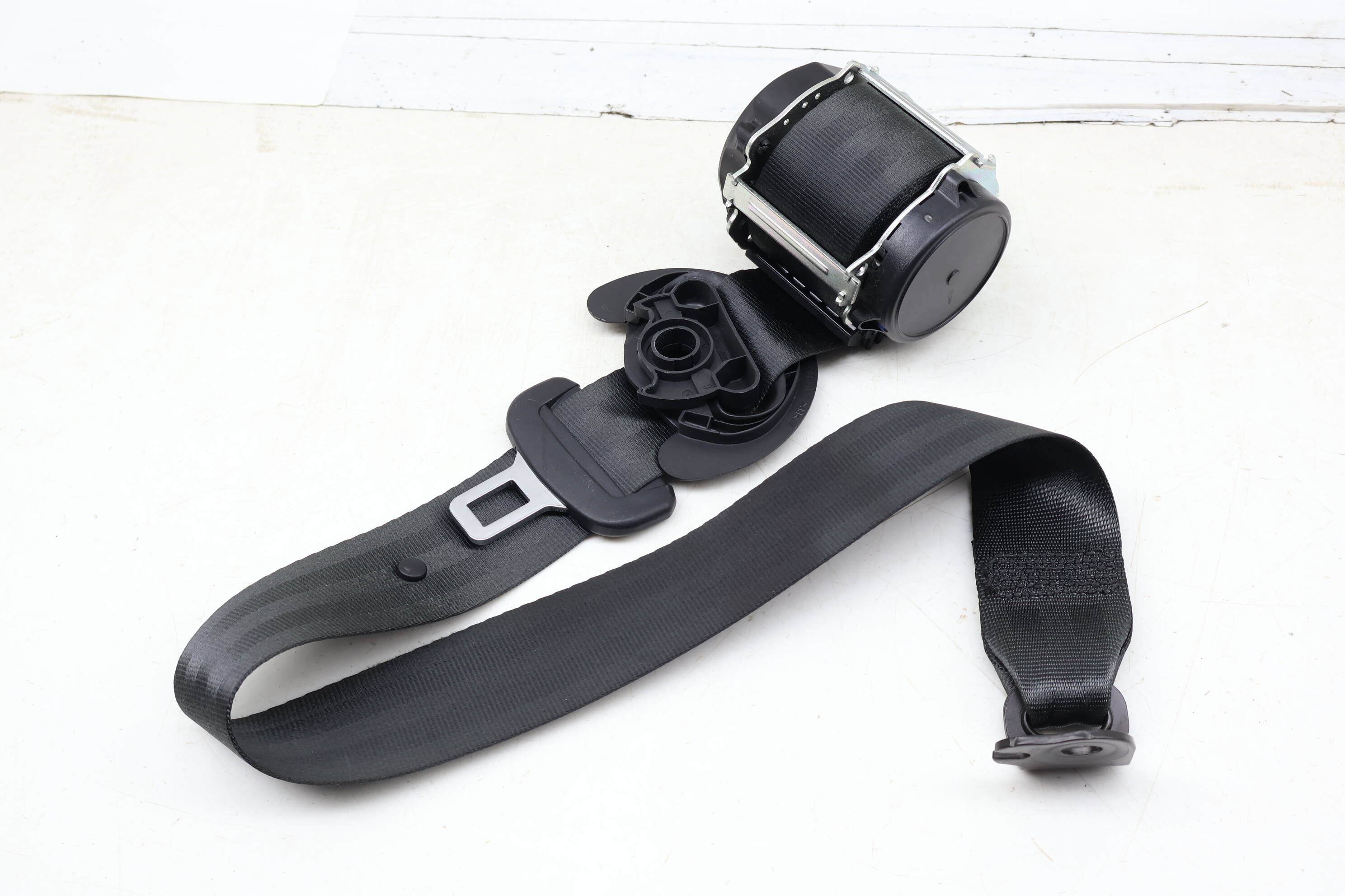 3Rd Row Seat Belt Retractor 3CN857812