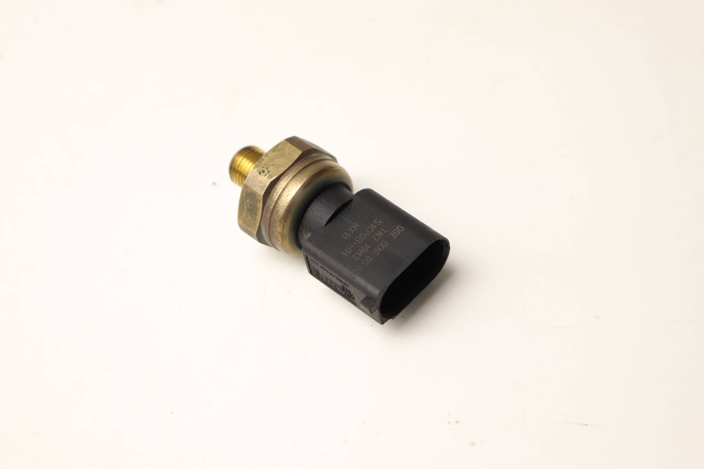 Low Pressure Fuel Sensor 06E906051K