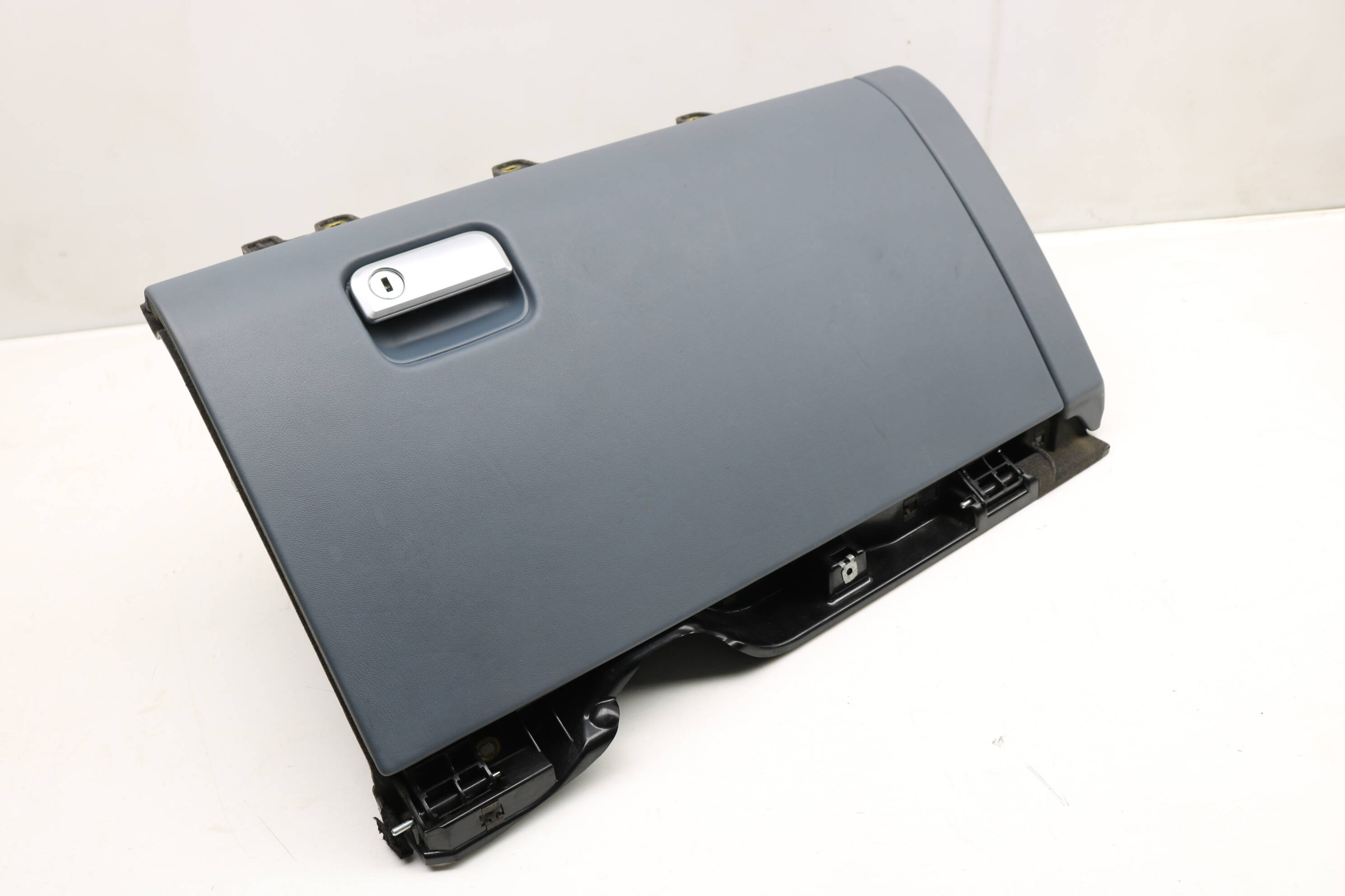 Glove Box / Compartment 7P5857095H 95855209502