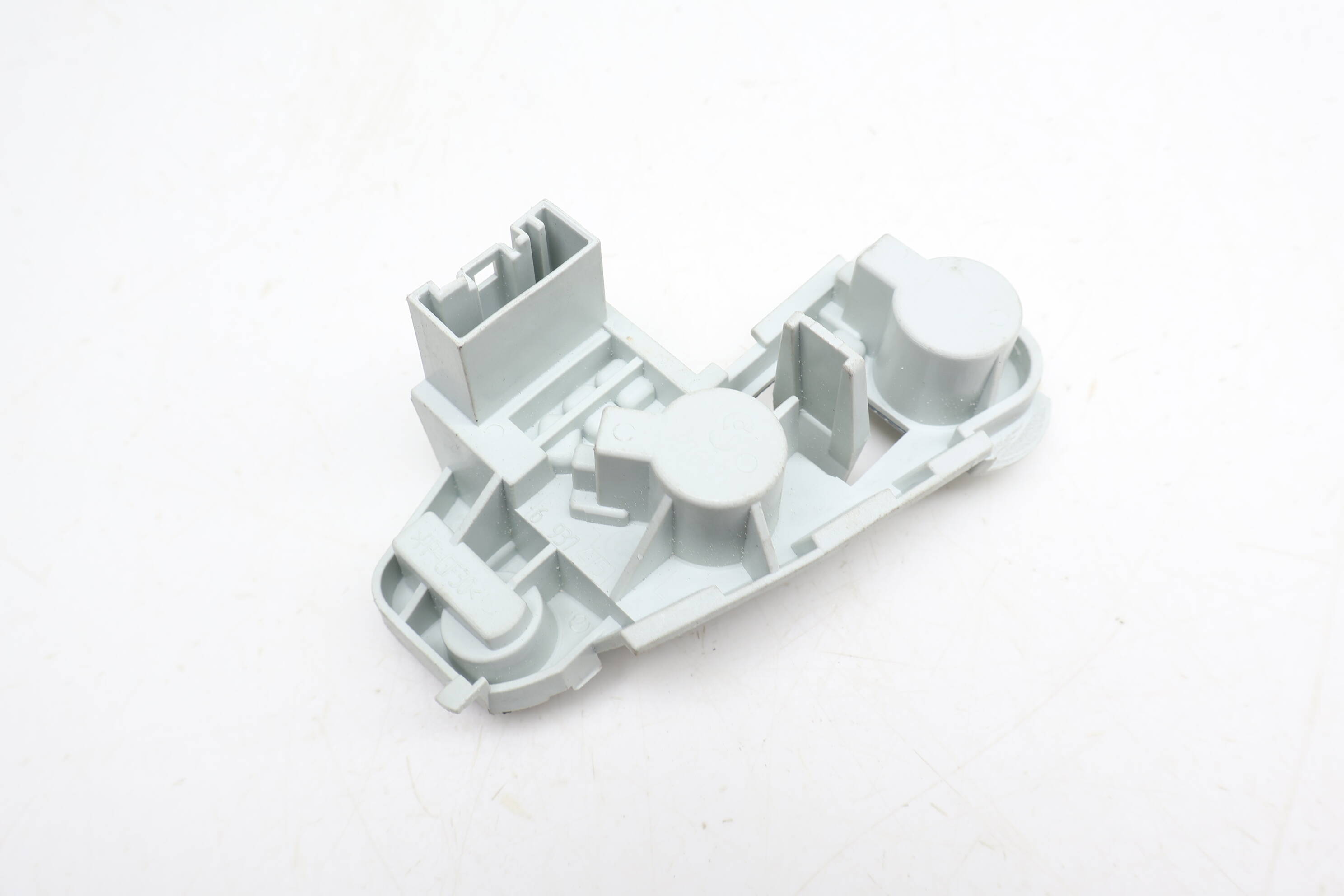 Inner Tail Light Bulb Holder / Socket 63216937475