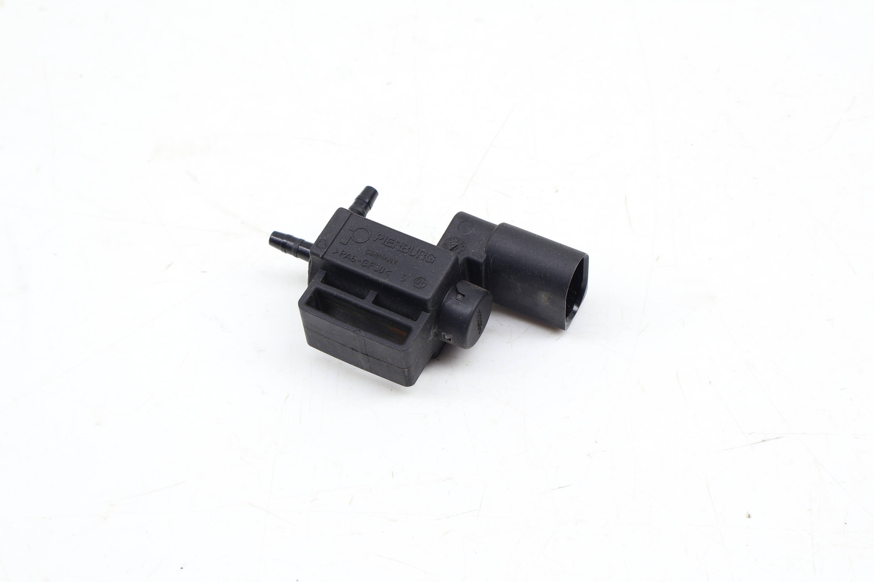 Egr Vacuum / Purge Solenoid Valve 037906283C 95560512330
